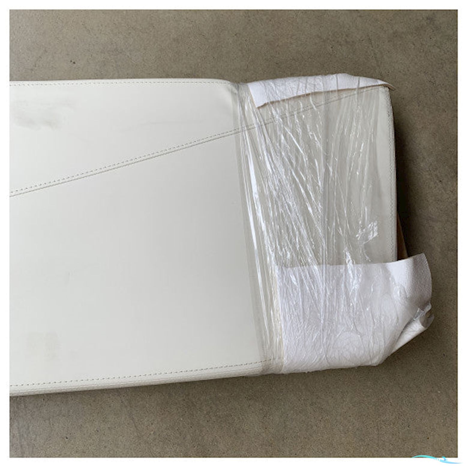 Quicksilver 855 Port Side Dinette Backrest Seat Cushion White - 2202547