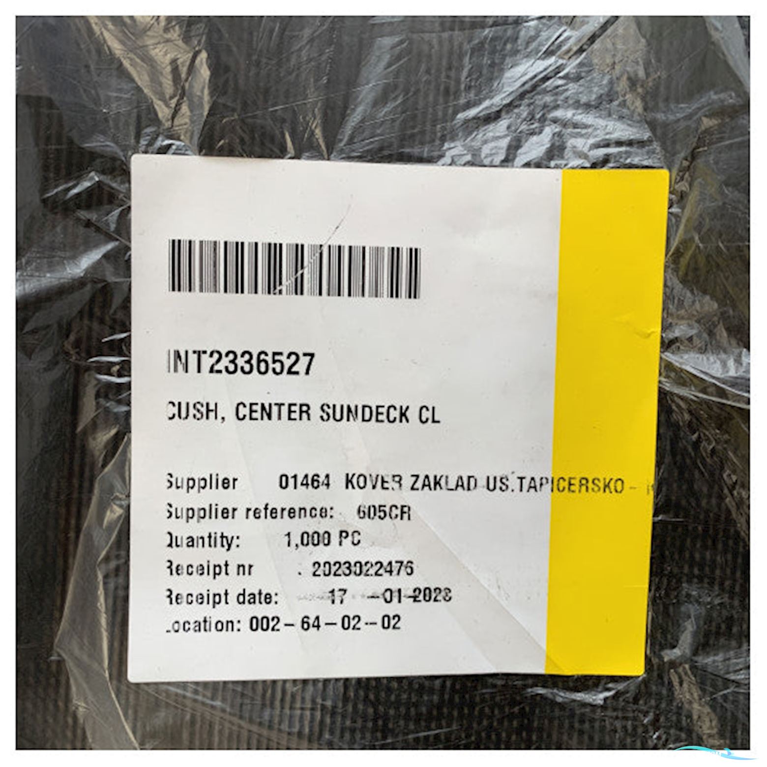 Quicksilver Activ 605 Cruiser Sundeck Center Cushion Brown - 2336527