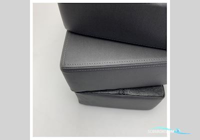 Uttern T59 Bow Sunlounge Filler Cushion Antracite - 2335153 Båtsutrustning 2026, Holland