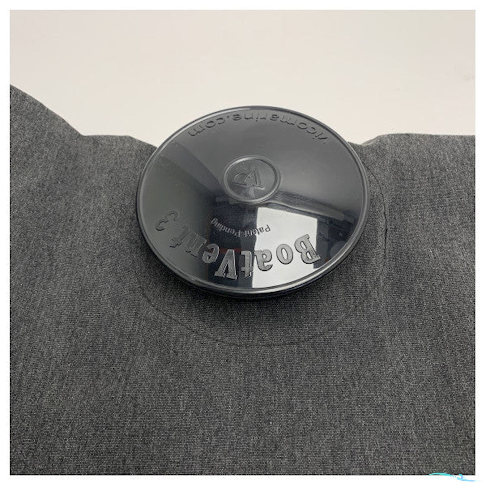 Uttern T70 Black Canvass Bow Cover With Suppor Pole - VK_Utt70EP1