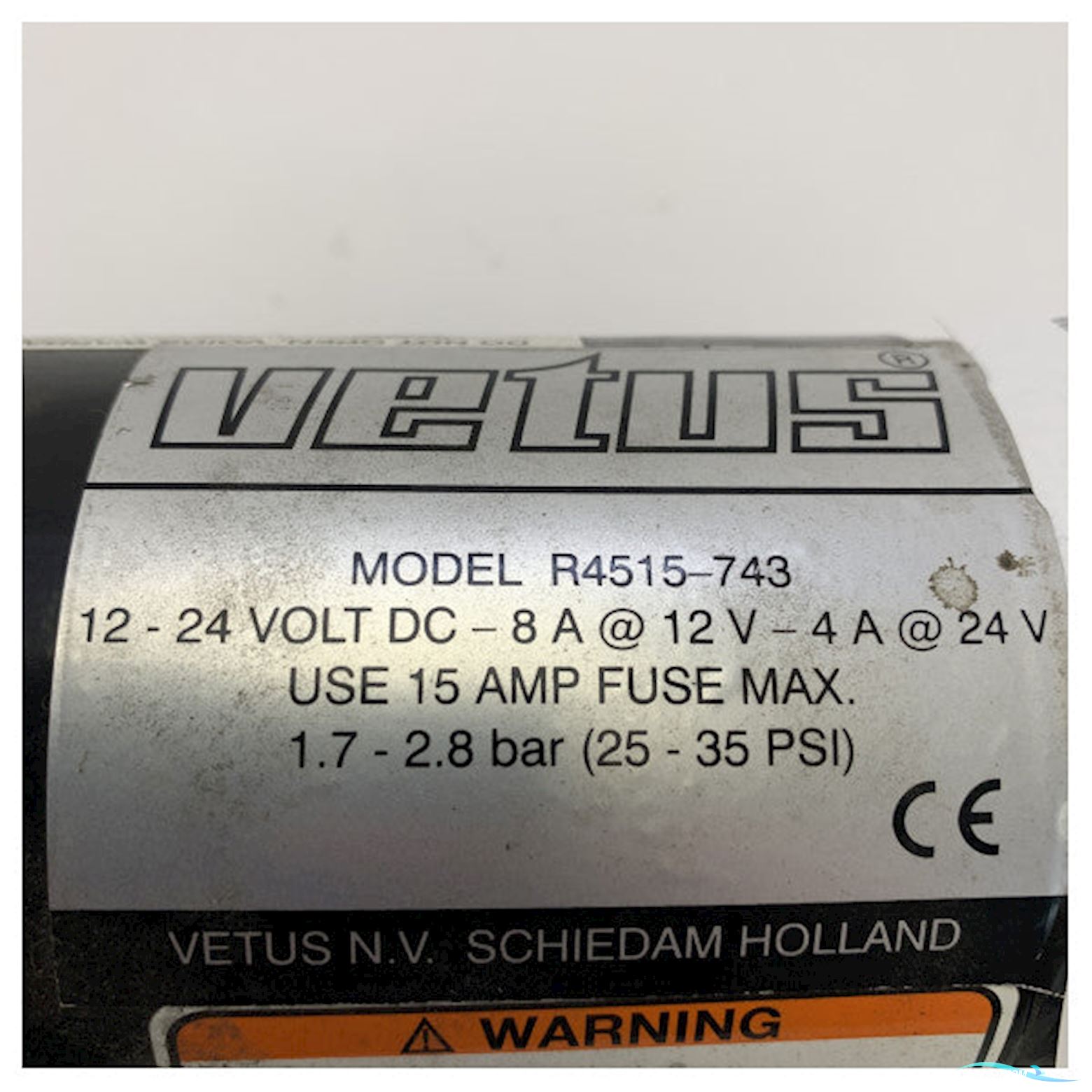 Vetus Flojet R4515-743 High Pressure Fresh Water Pump With Pressure Sensor