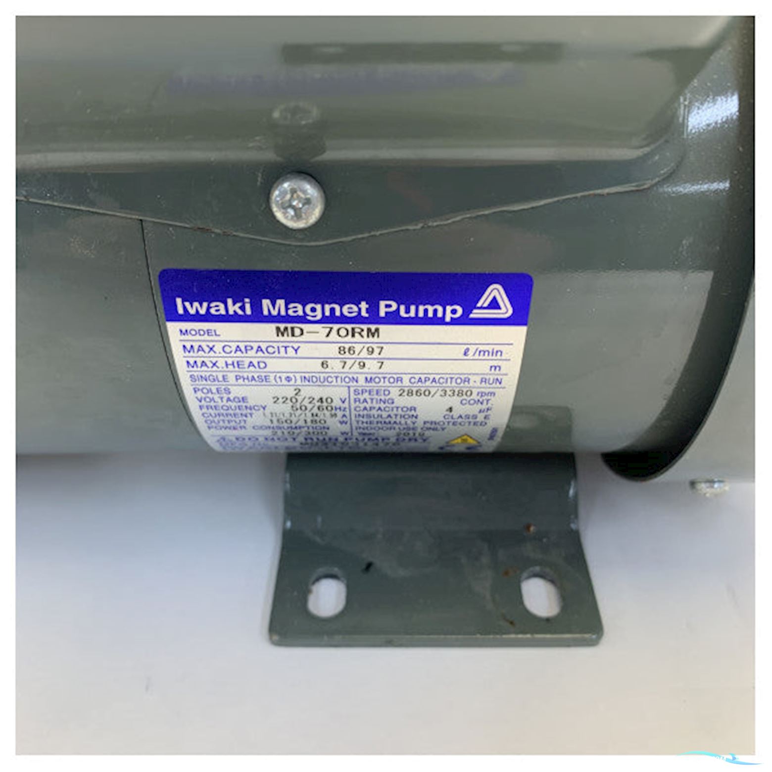 Webasto WB2000 Magnetic Drive Pump For Aircon Cooling 230V - Wbcl001108A