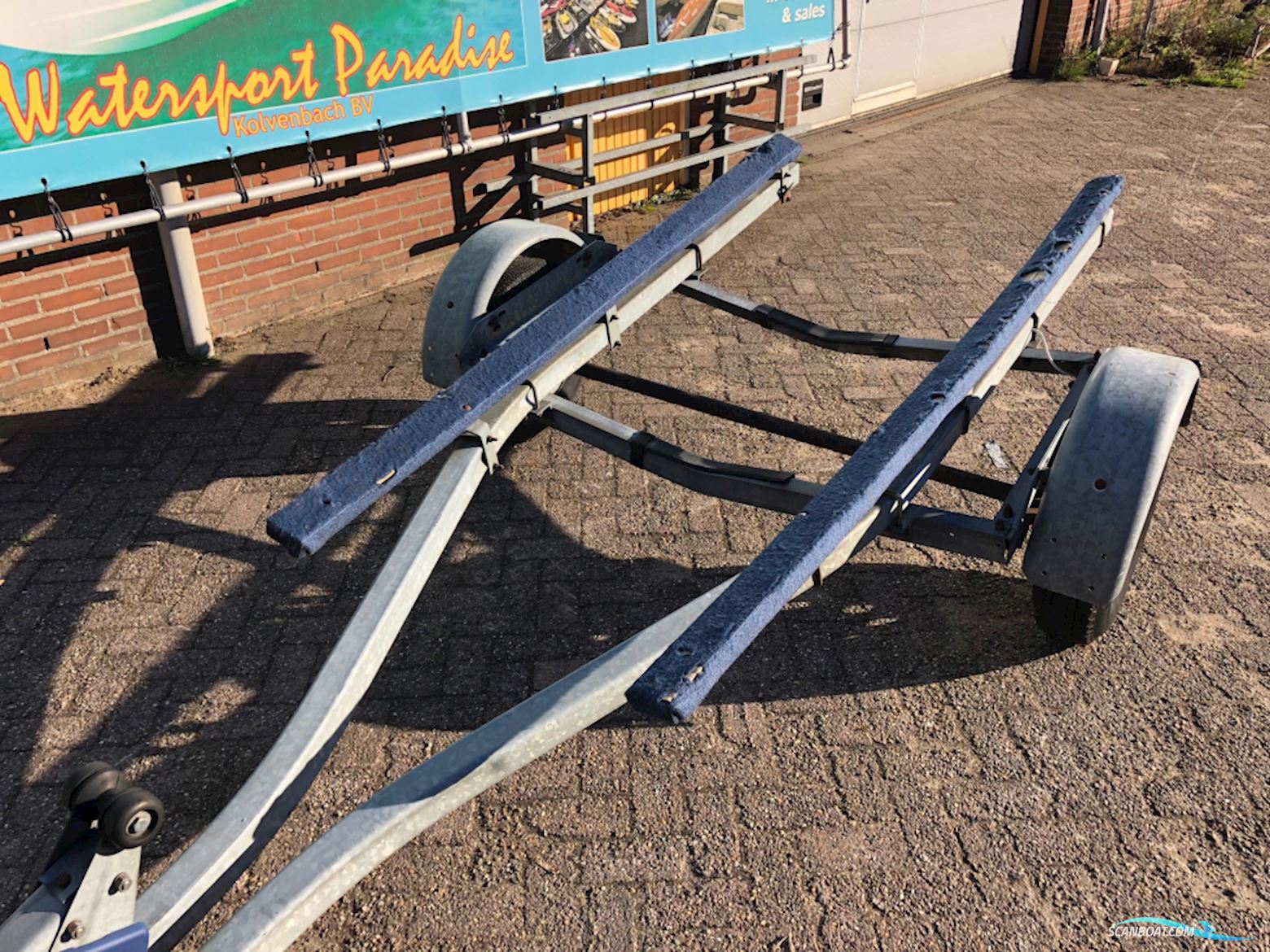 Escort Stallingstrailer Ongeremd 1-Asser (Usa)