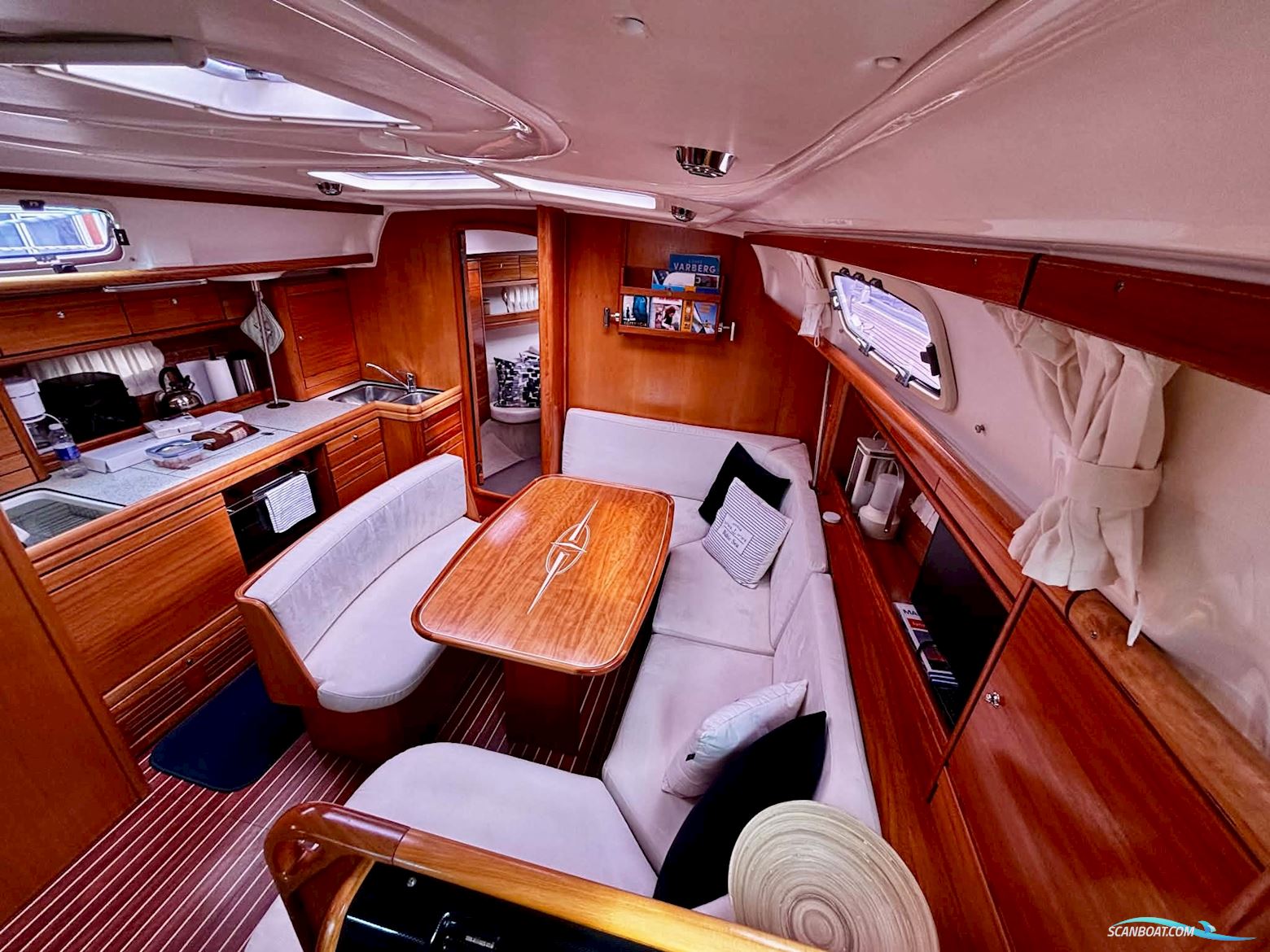 Bavaria 39 Cruiser - 3 cabin