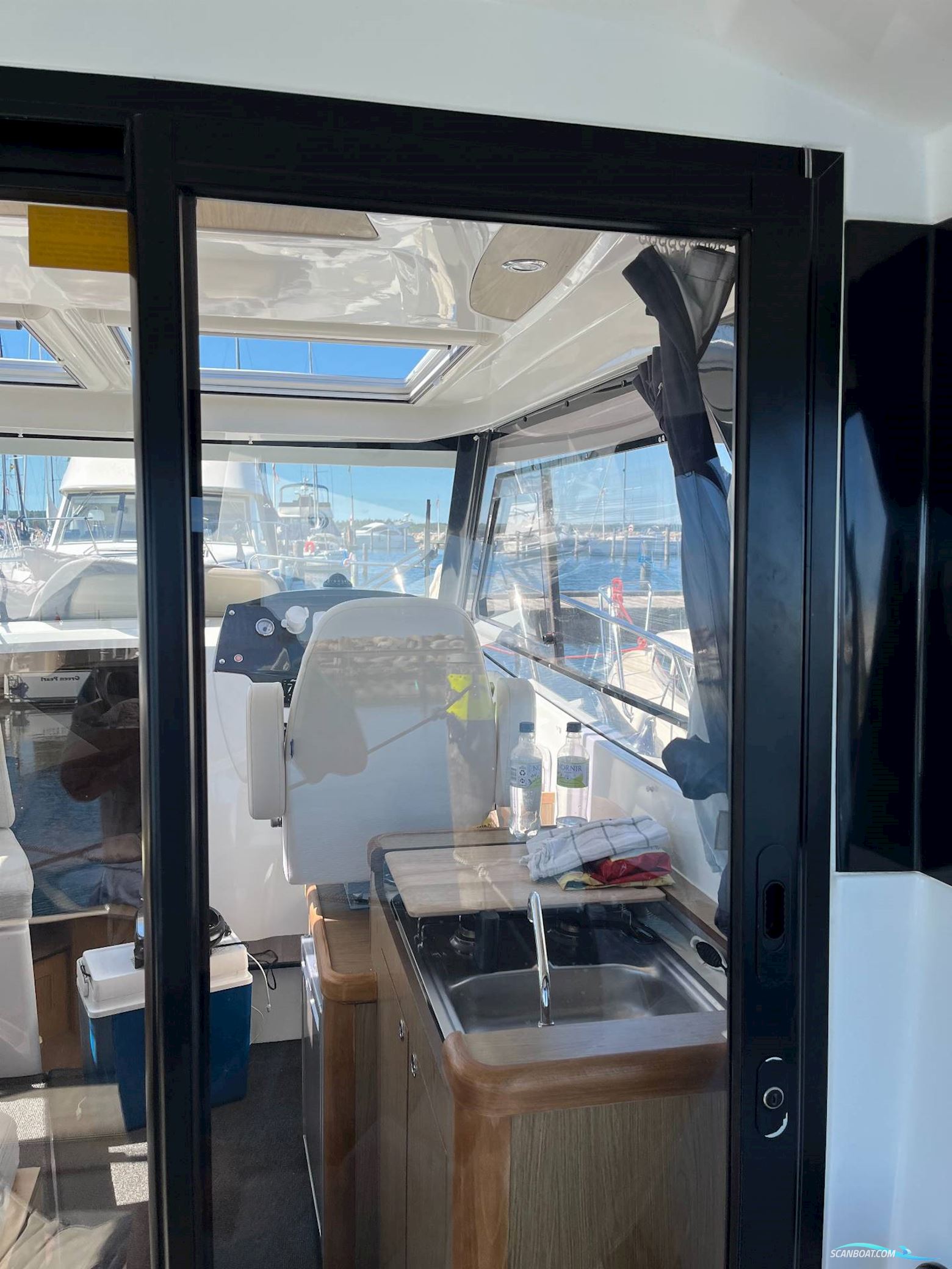 Beneteau Antares 8.80 m/ 250hk Mercury