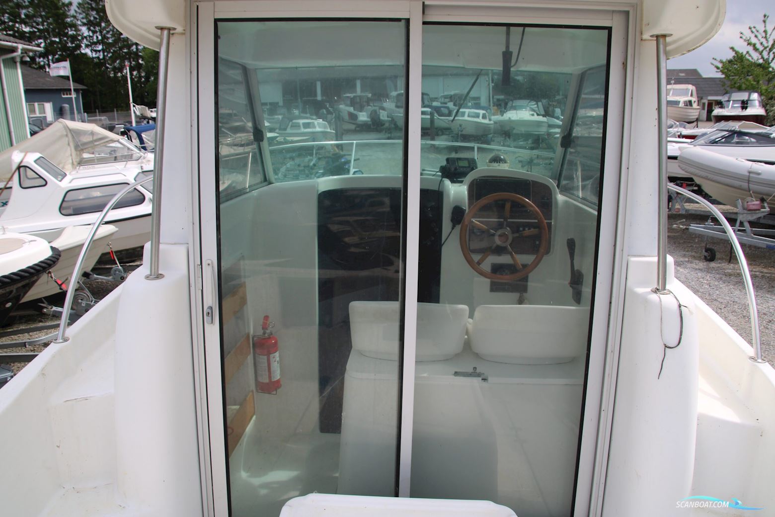 Jeanneau 635 Merry Fisher