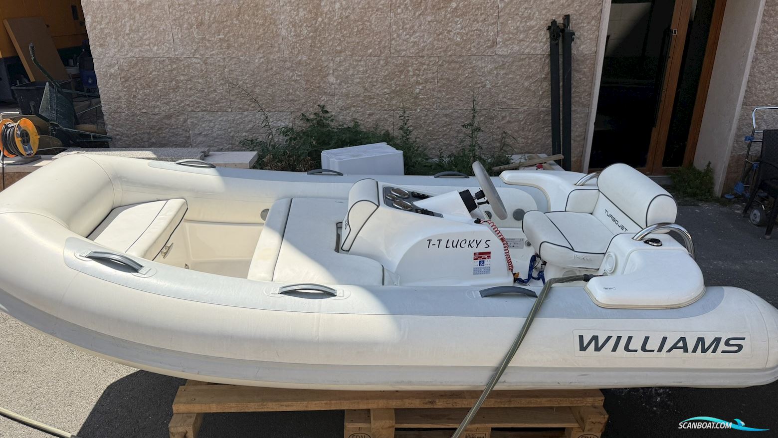 Williams 325 TURBO JET - NEUER MOTOR!! Båttyp Inte specificerat 2009, med WEBER 4-TAKT motor, Kroatien