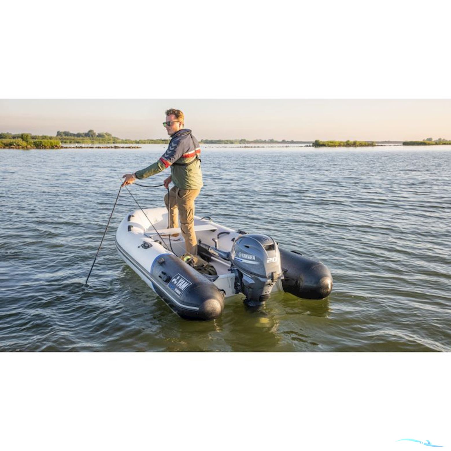 Yamaha YAM 310 TAf gummibåd med jockeysæde og F20GEPS påhængsmotor