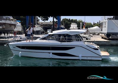 Bavaria SR 36 HT 2023, med Volvo Penta D4-300 Aquamatic motor, Kroatien