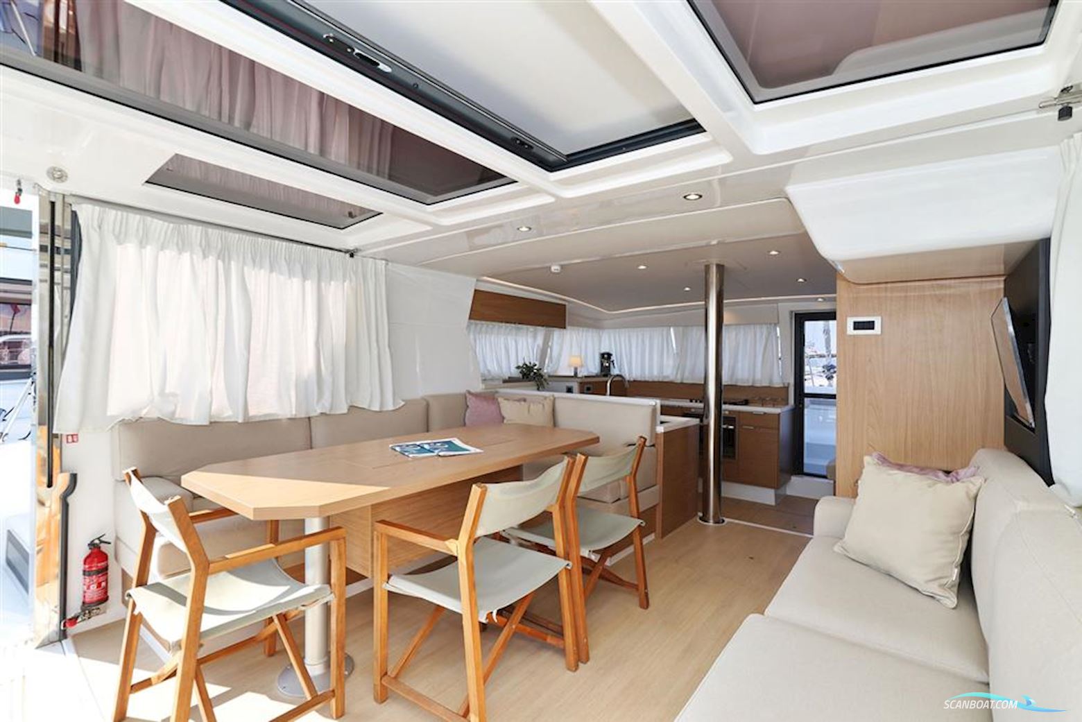 Bali Catamarans 4.2