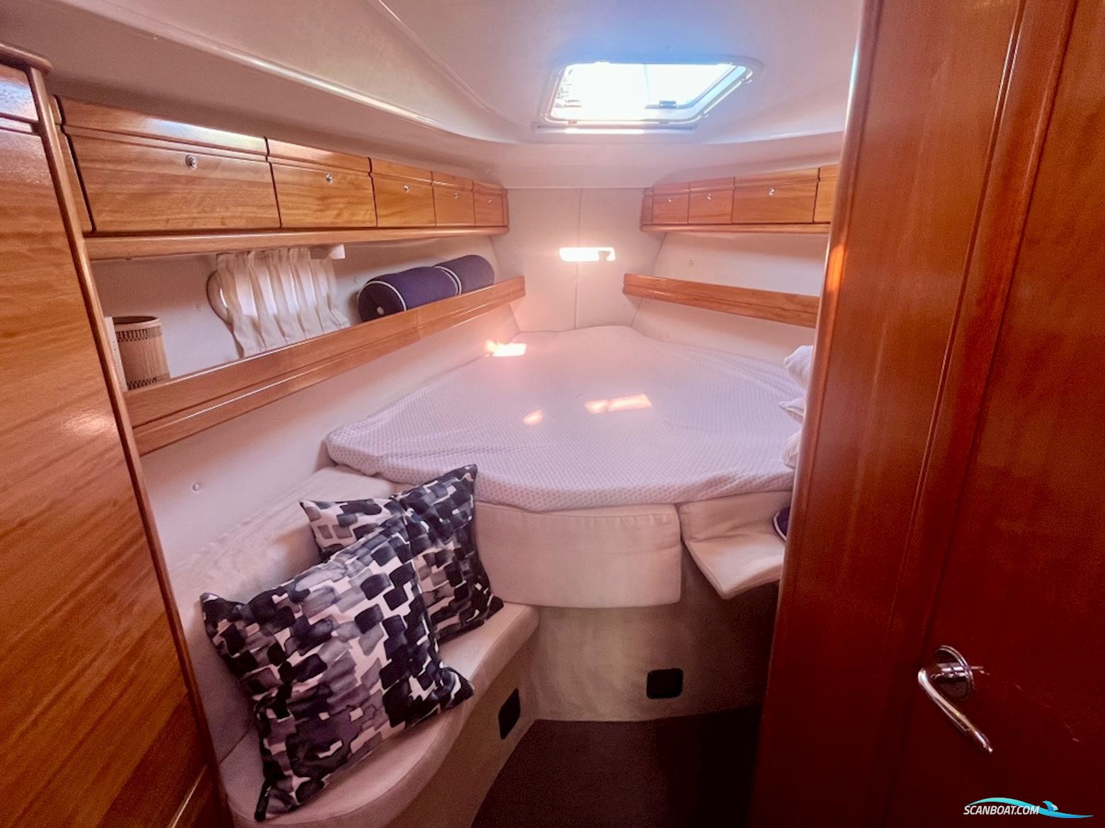 Bavaria 39 Cruiser - 3 cabin