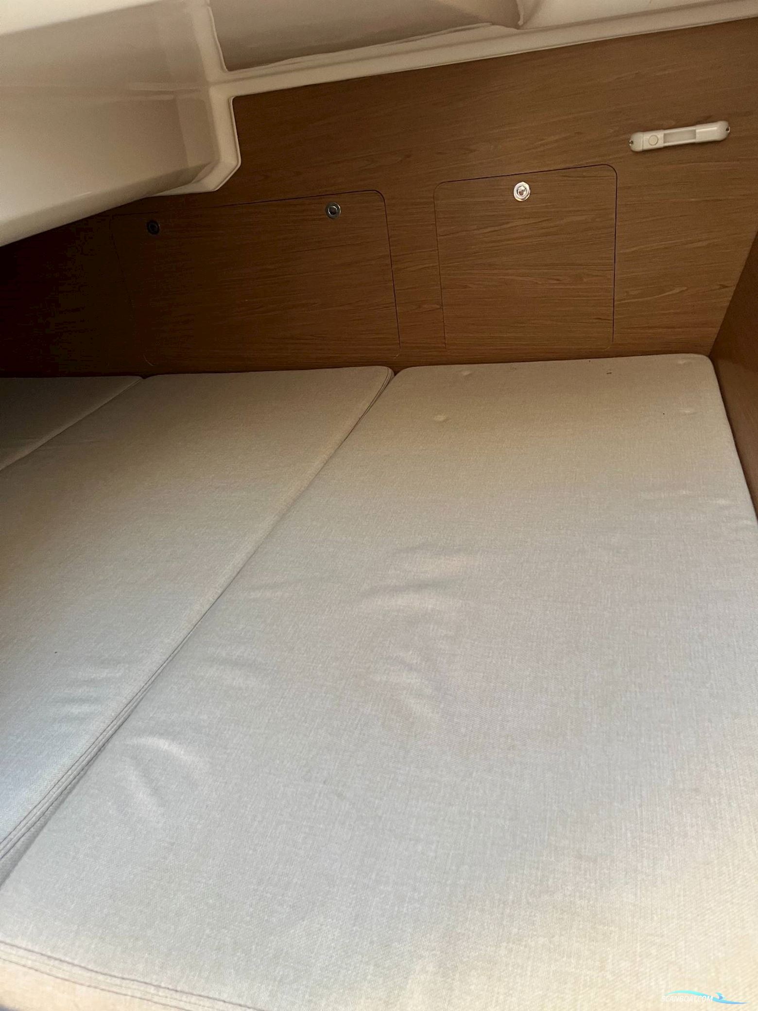 Beneteau Antares 8.80 m/ 250hk Mercury