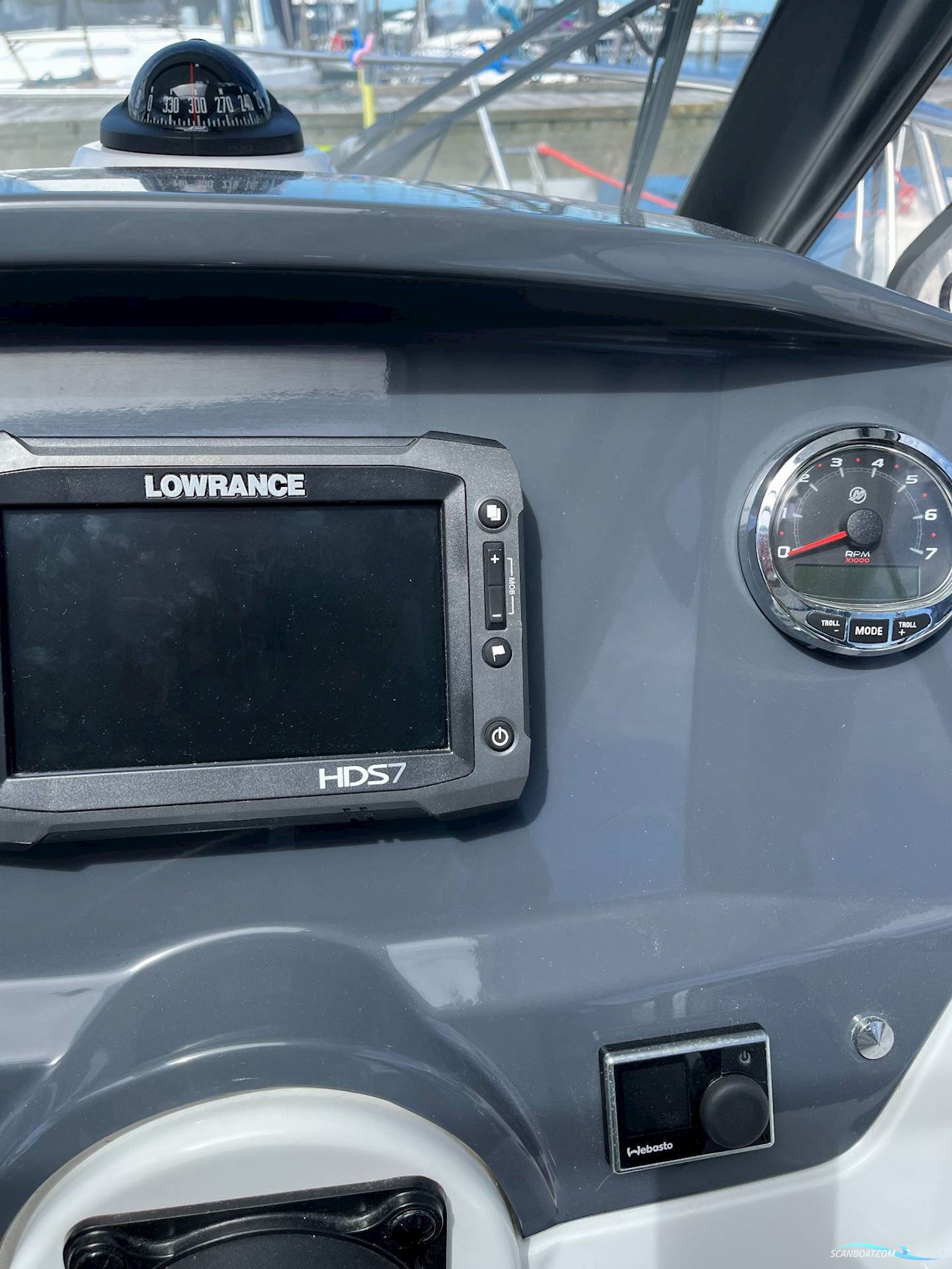 Beneteau Antares 8.80 m/ 250hk Mercury