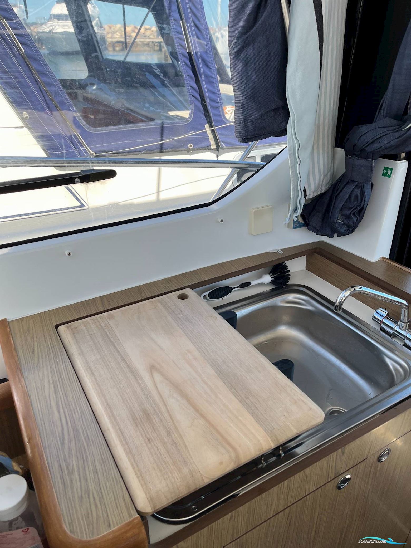 Beneteau Antares 8.80 m/ 250hk Mercury