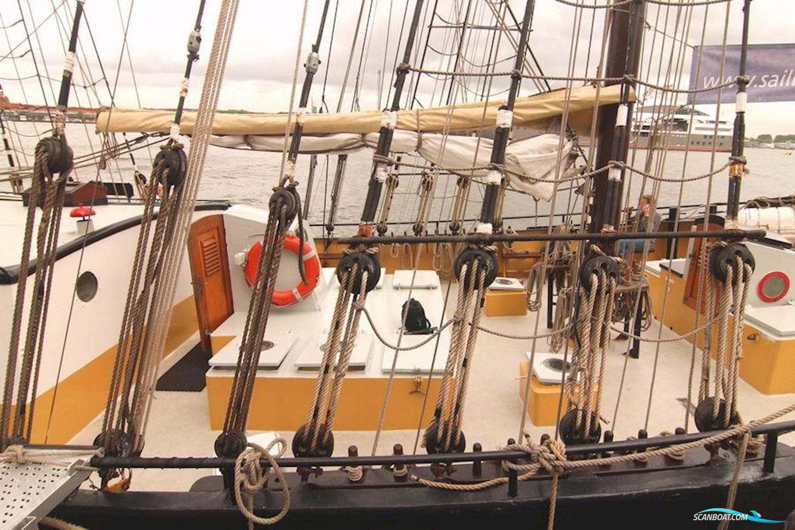 Clipper Schooner
