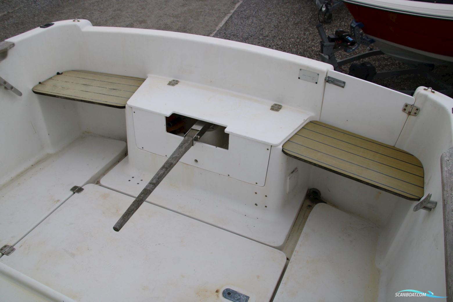 Jeanneau 635 Merry Fisher