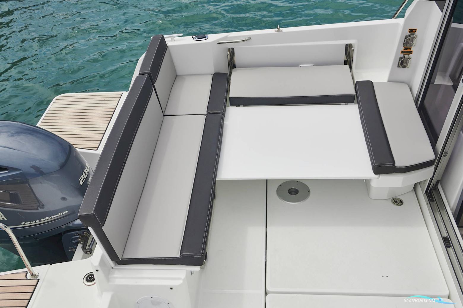 Jeanneau 795 Merry Fisher Serie2