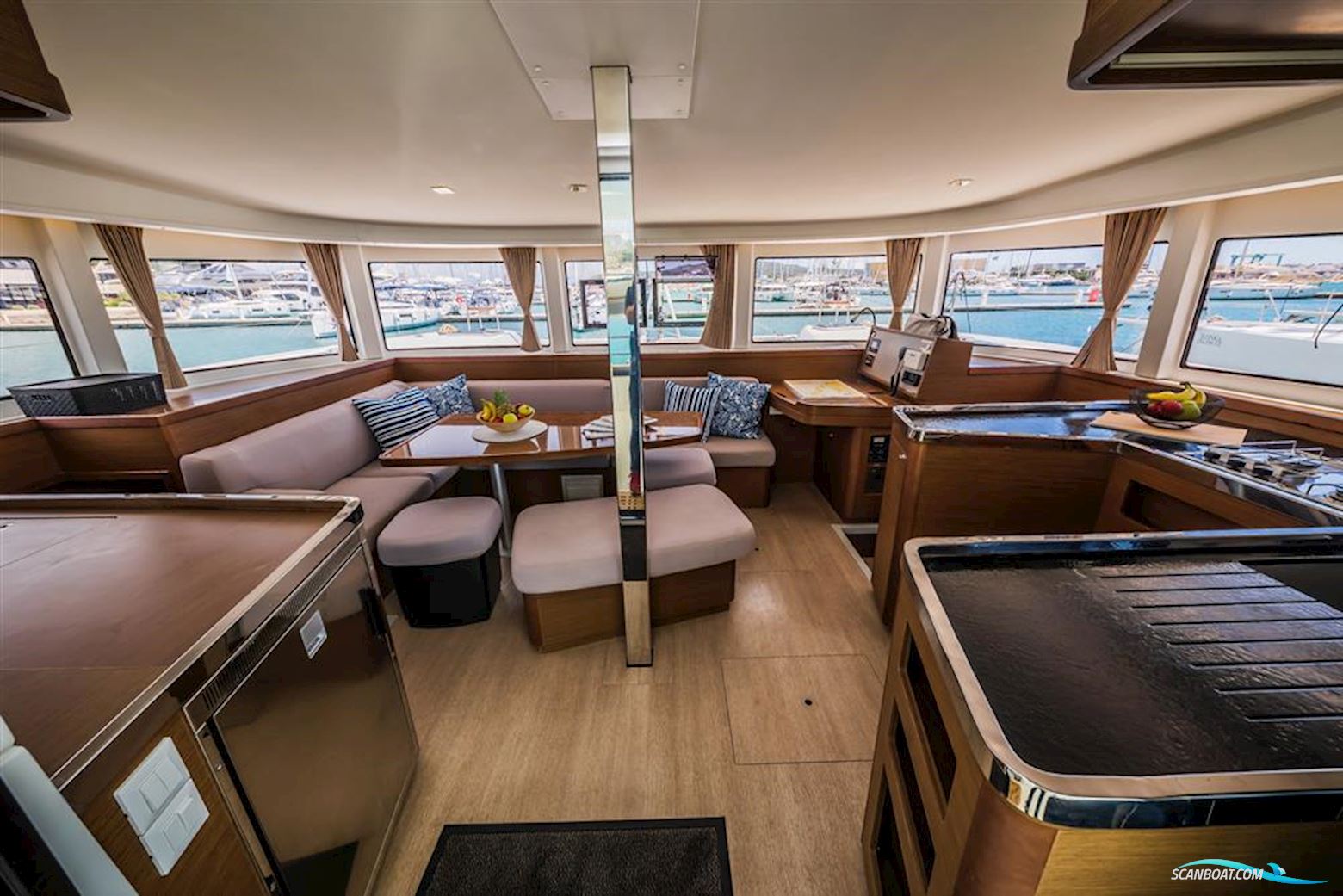 Lagoon 4.2