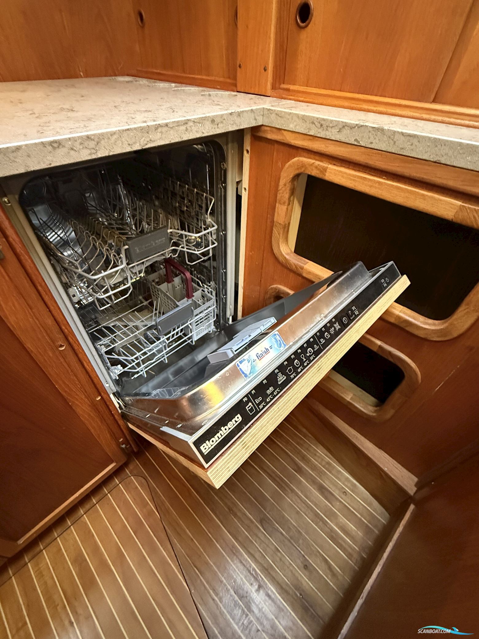 Nauticat 43 Med Mulig Havneplads