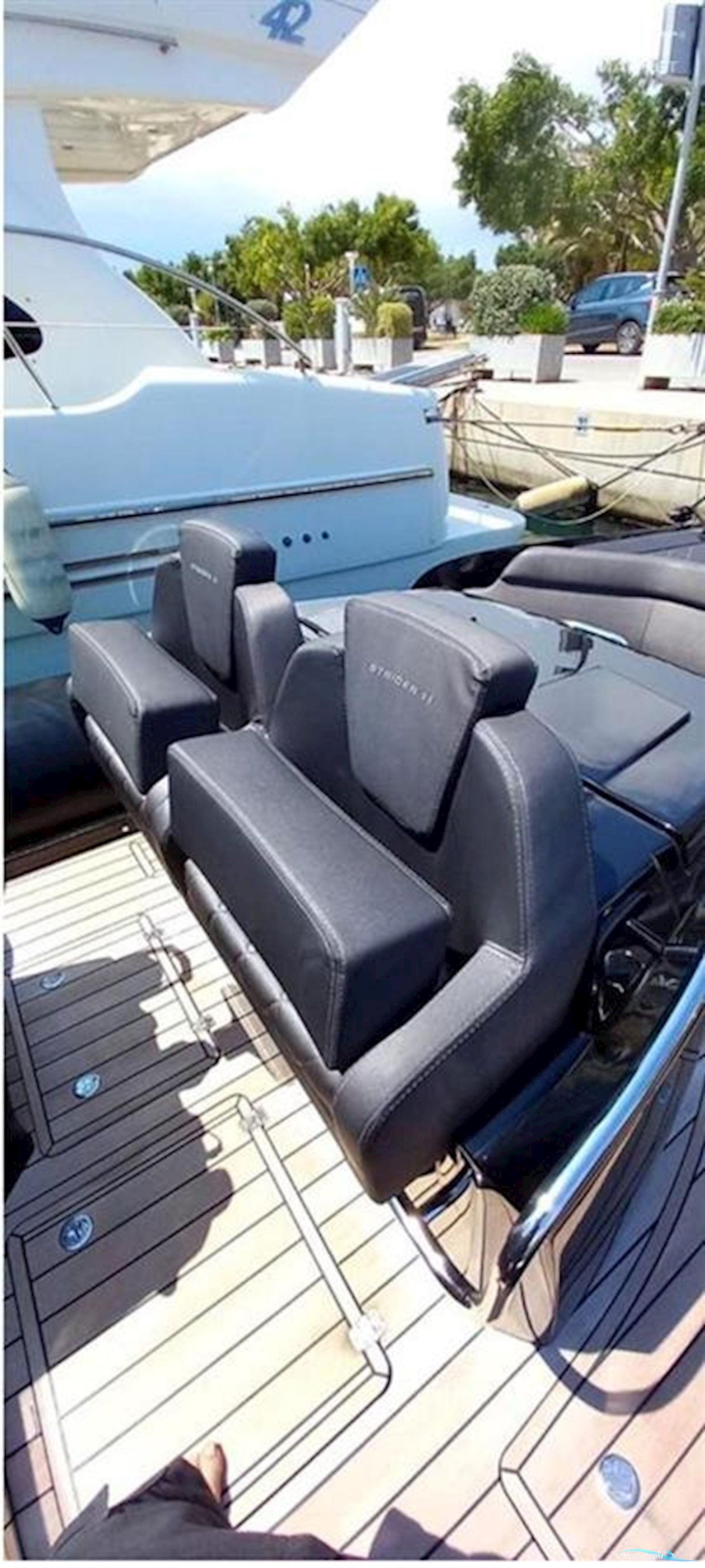 Sacs Strider 11 - 2X Mercruiser 6,2