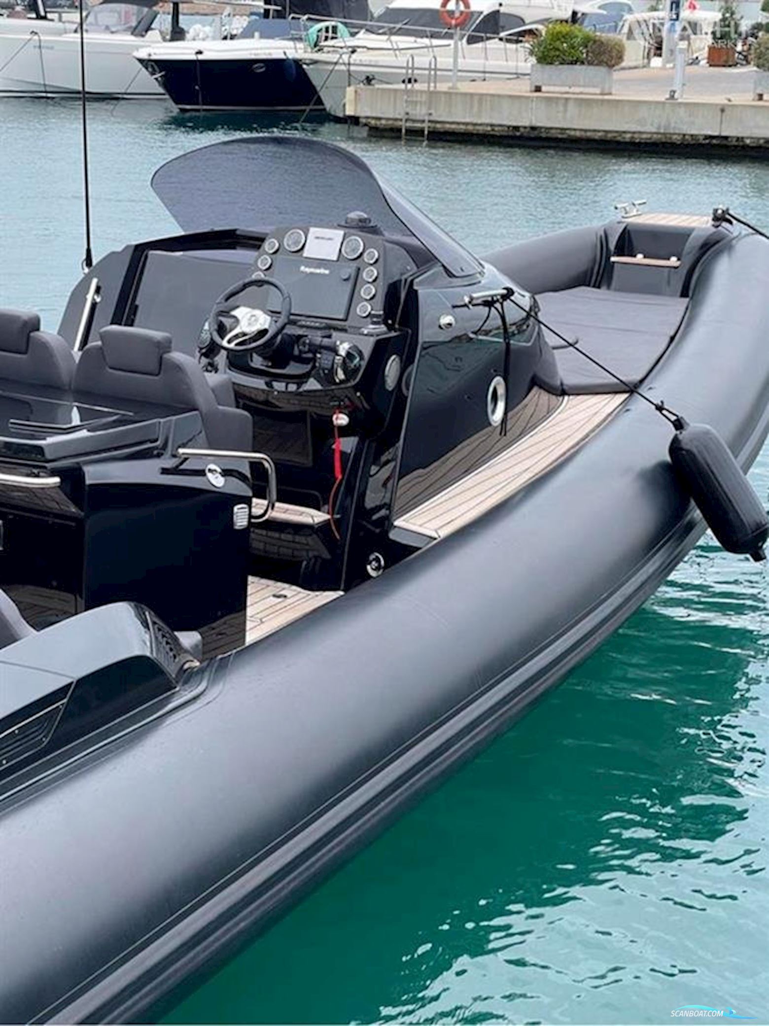 Sacs Strider 11 - 2X Mercruiser 6,2