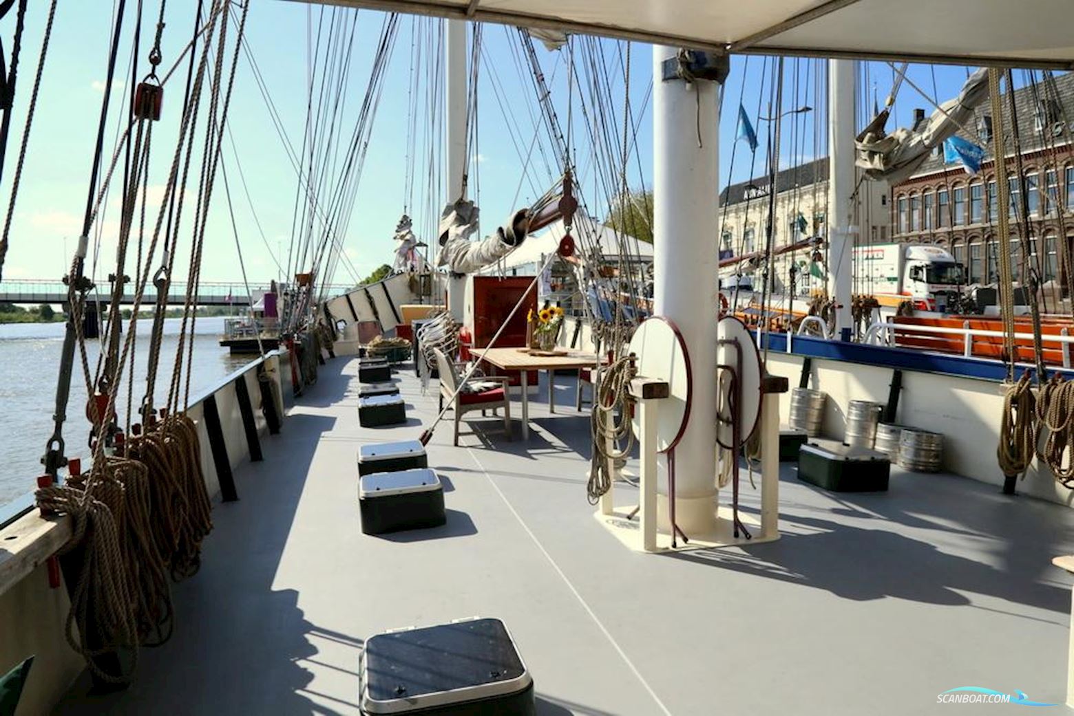 Traditional Barkentijn