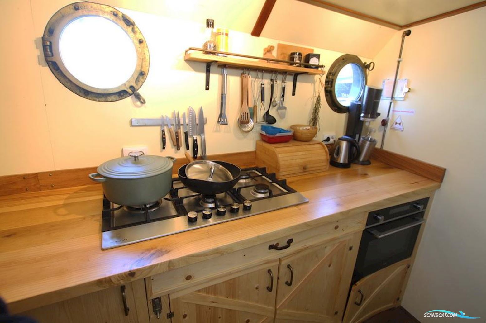 Traditional Barkentijn