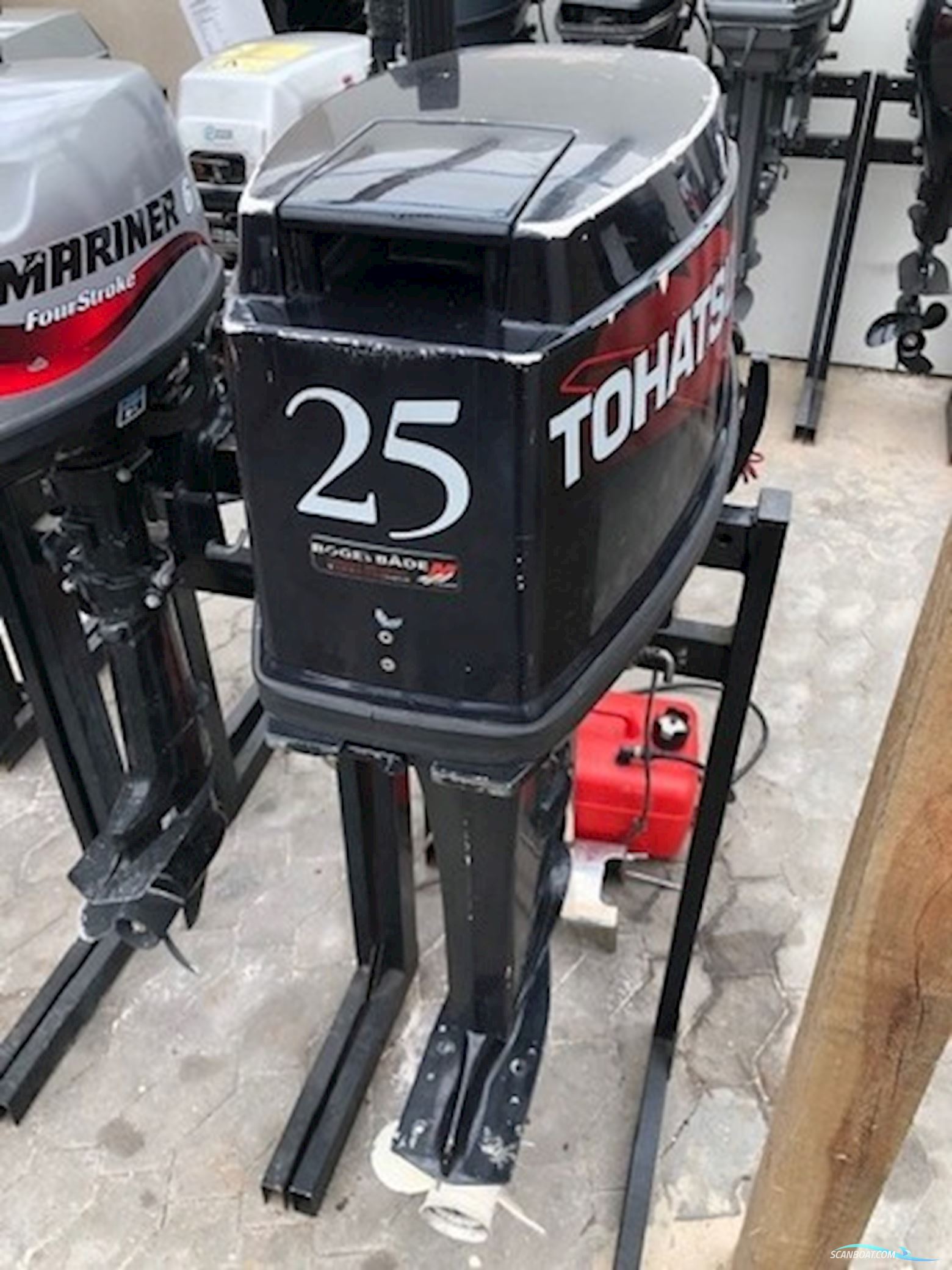 25 hk Tohatsu 2 Takt Boatengine 2024, Denmark
