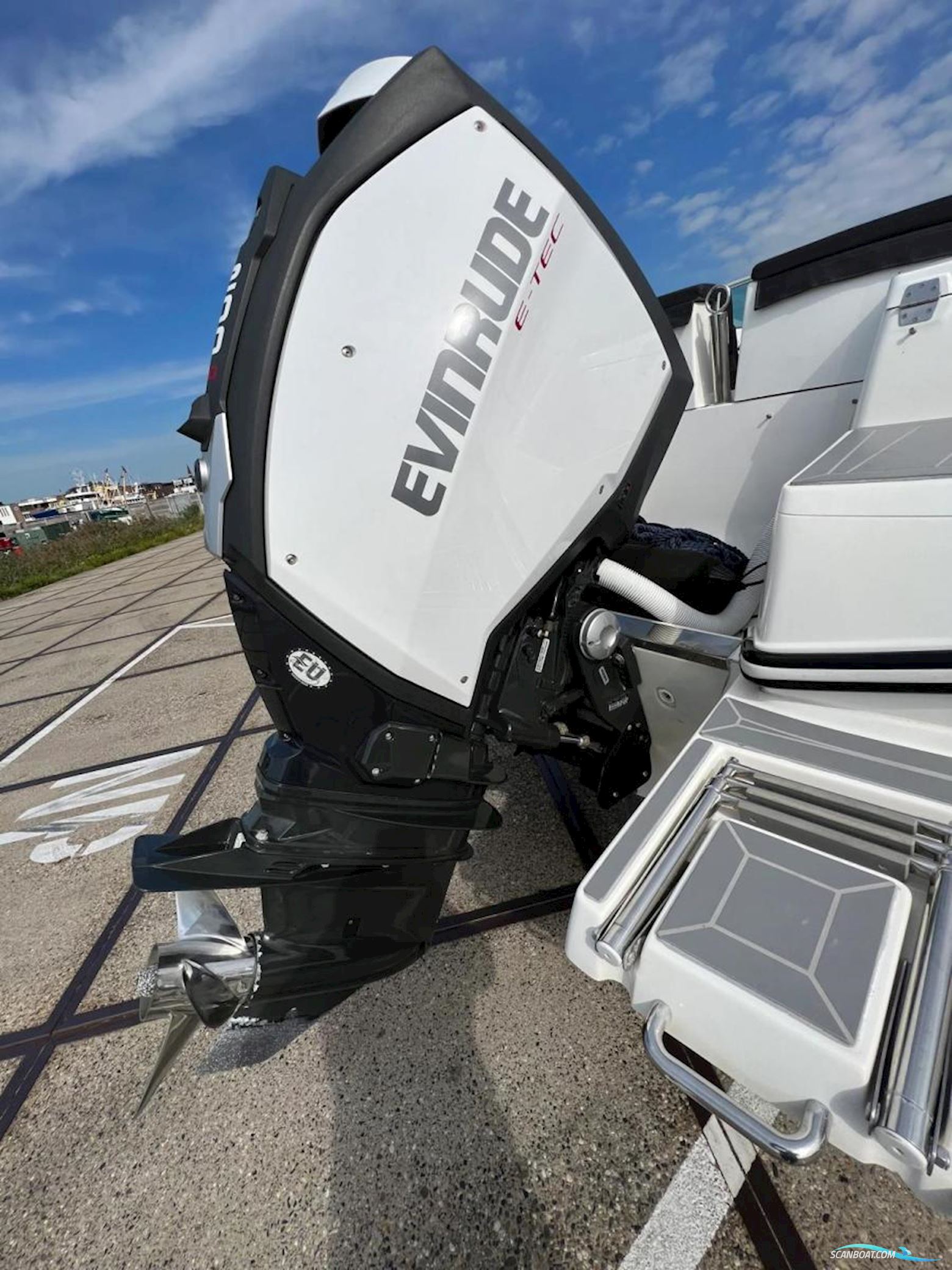 Evinrude 200PK E-Tec High Output Boatengine 2016, The Netherlands