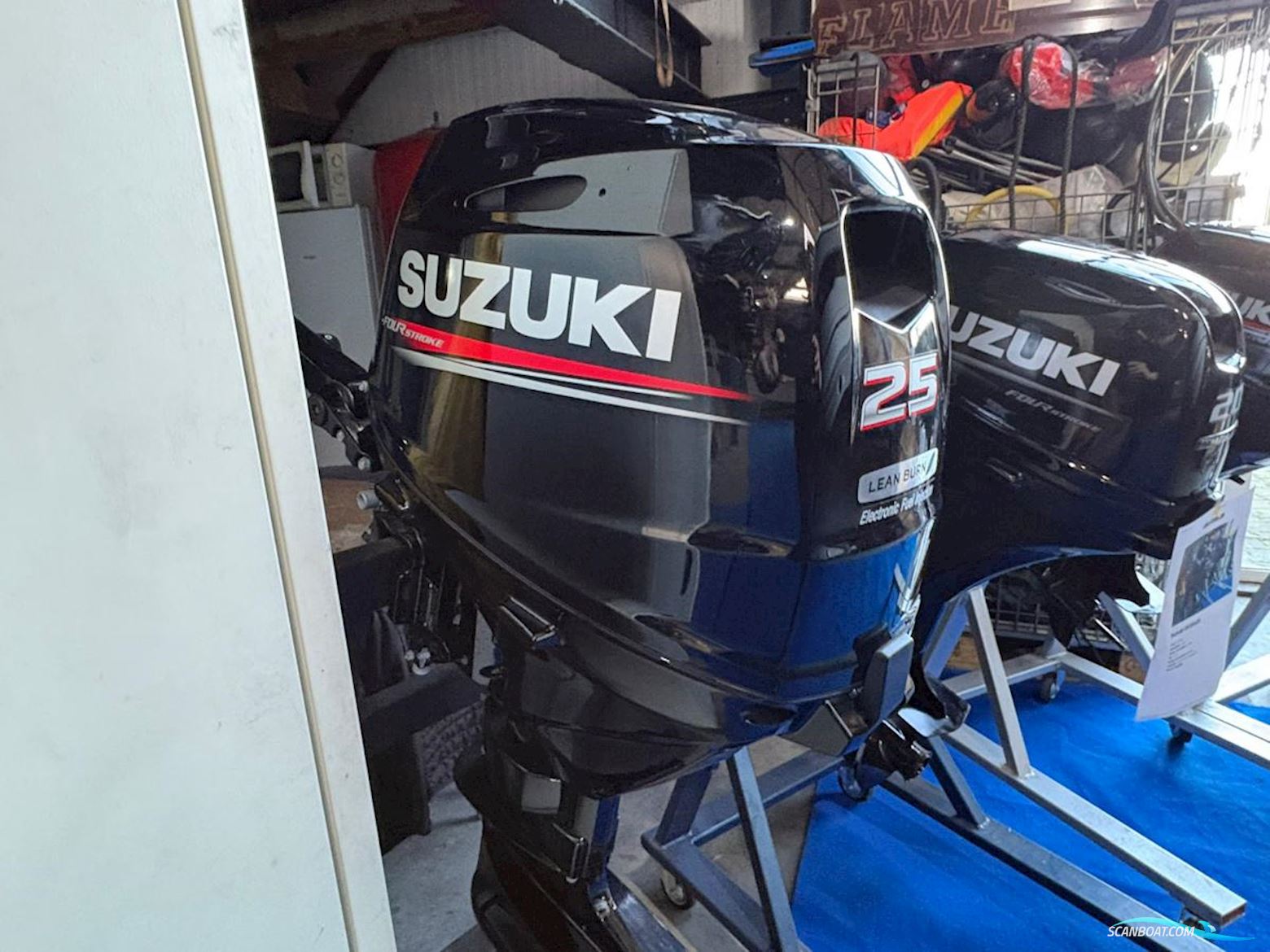 Suzuki DF25Aes