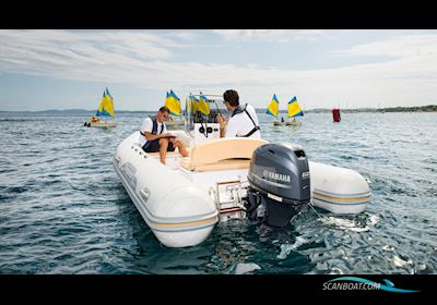 Yamaha 60 HK - Fjernbetjent, Elektronisk Start, Powertrim Boatengine 2026, with Yamaha engine, Denmark