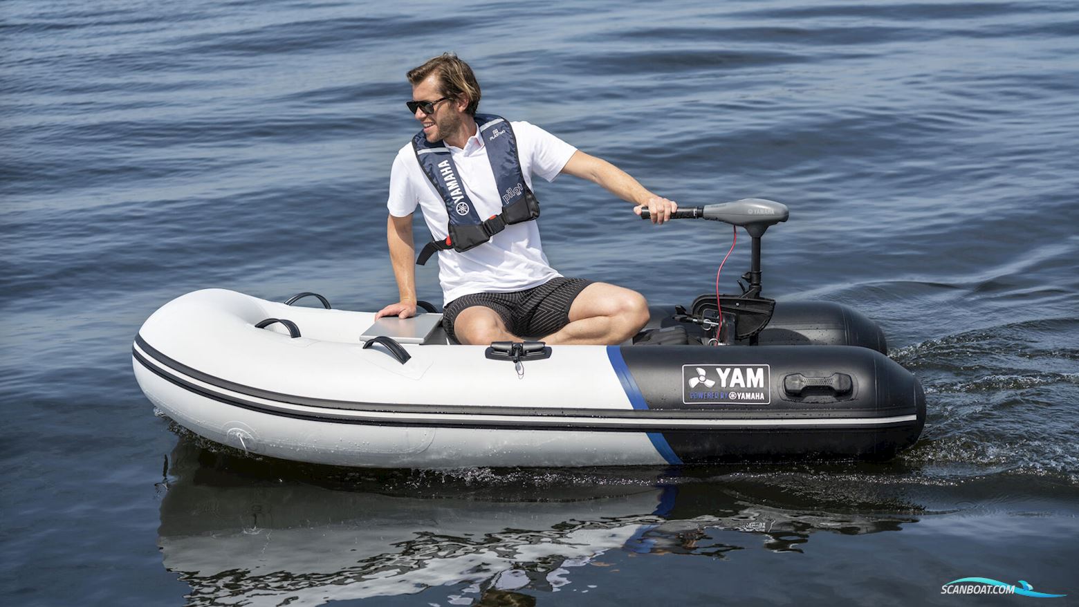 Yamaha M-18 El-Motor 12V