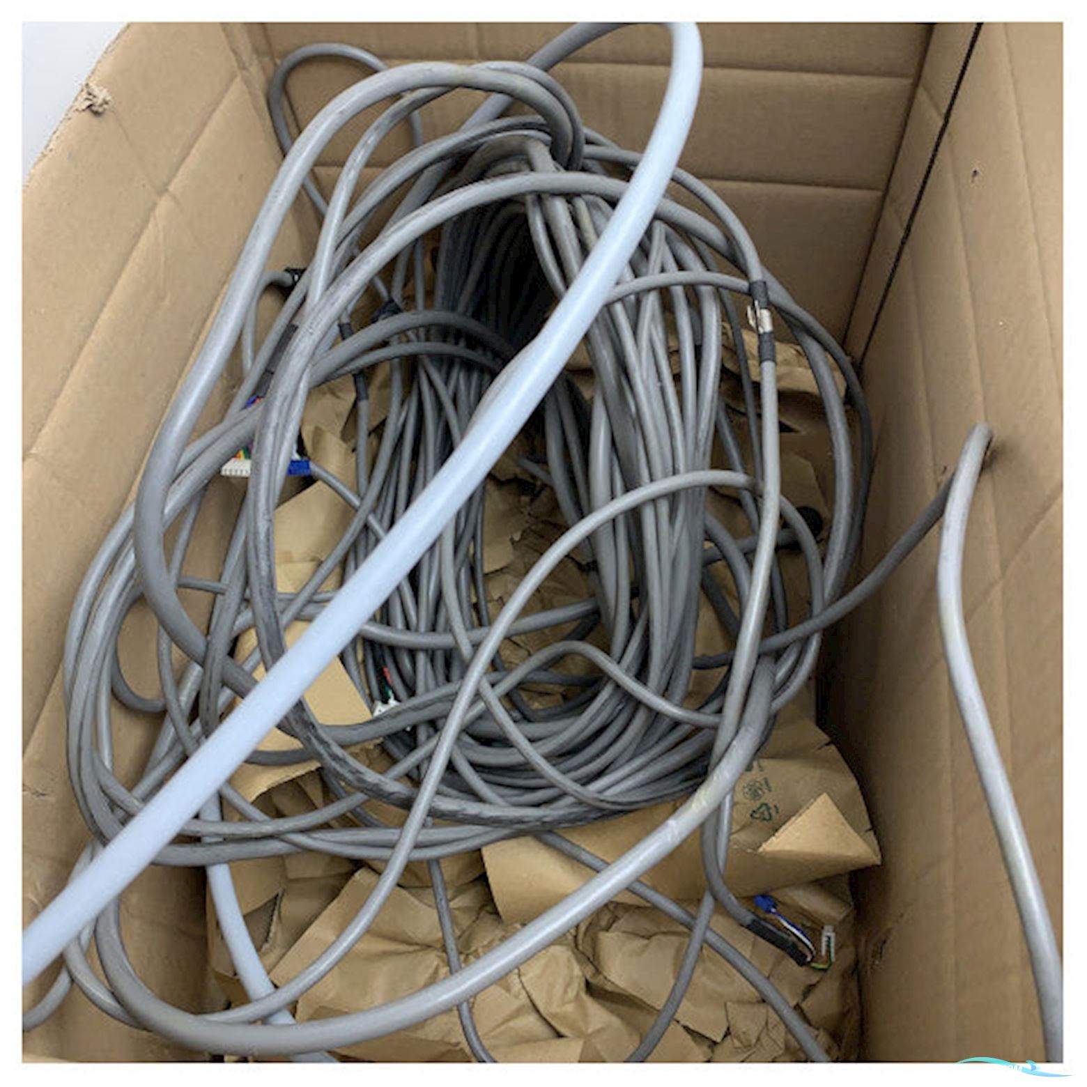 JRC JFE-380 marine echosounder with NQD-2120