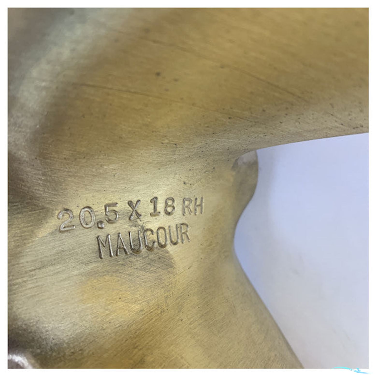 Maucour High-Quality 20.5 x 18 4-Blade RH Marine Propeller Brass 40 mm - Hjh205180RH04
