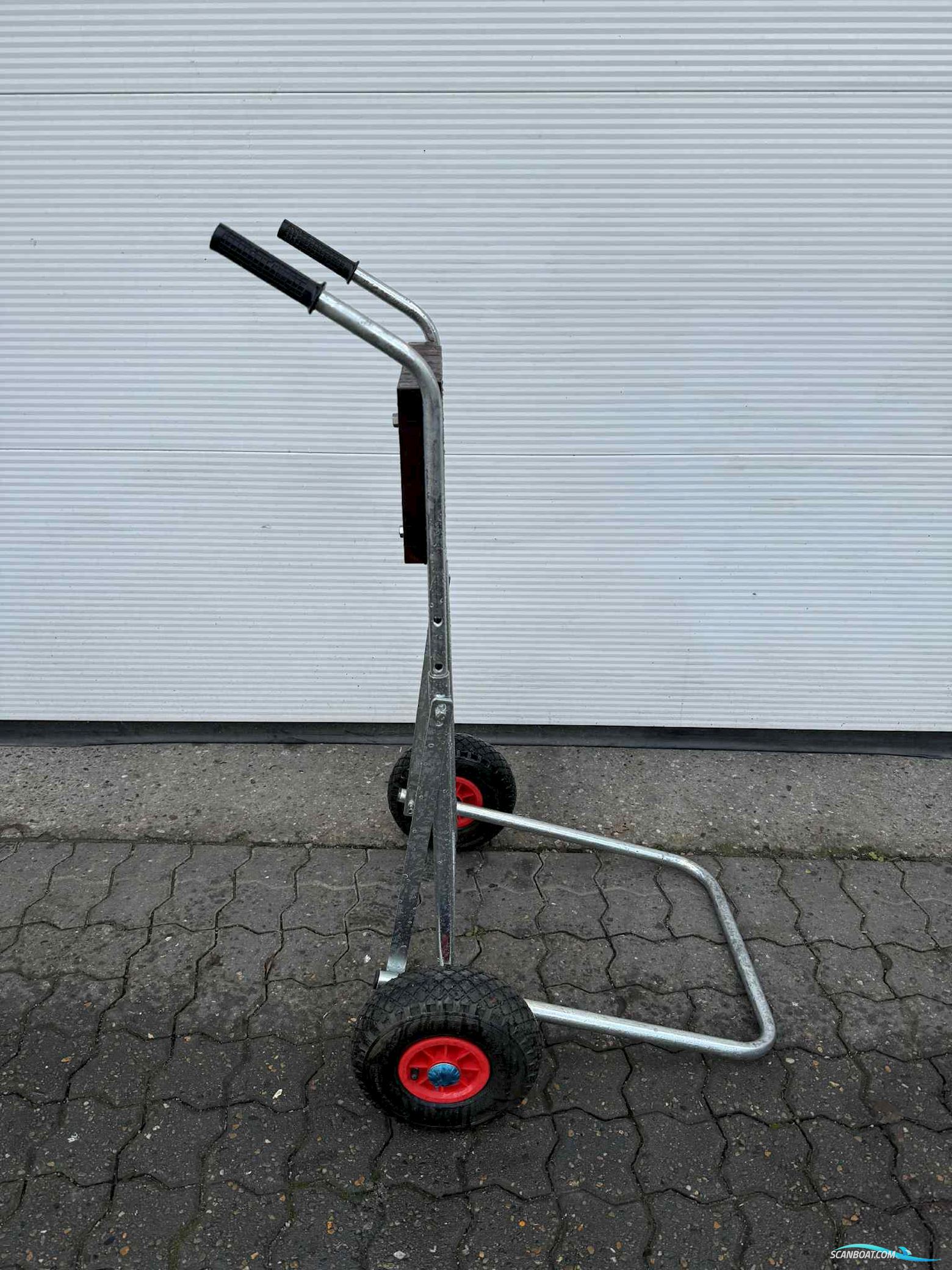 Motorvogn påhængsmotor