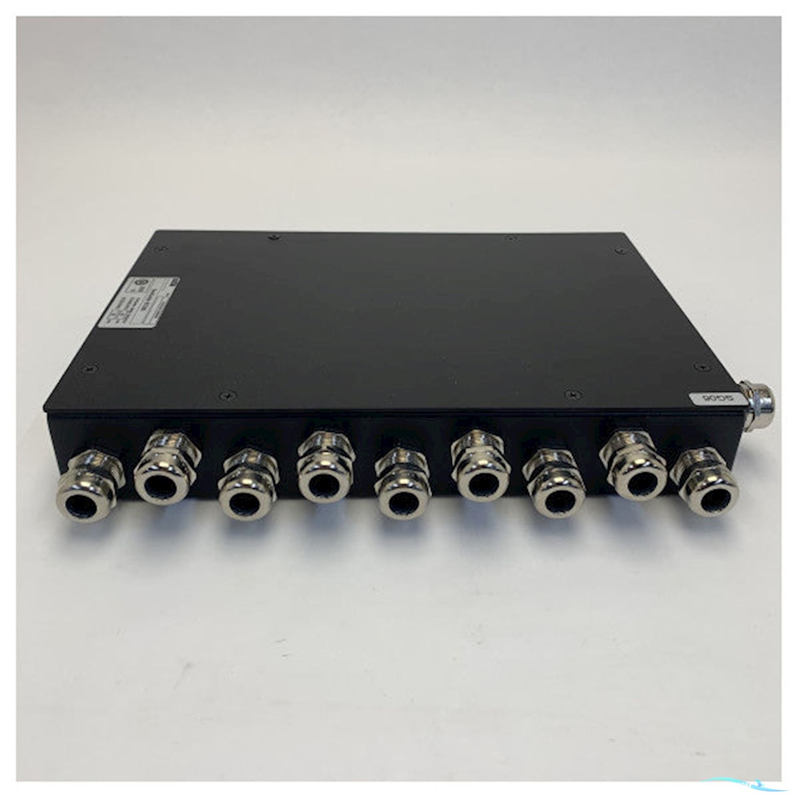 Nomatronics Magicplex 8 GIC Pro NMEA to Ehternet Converter