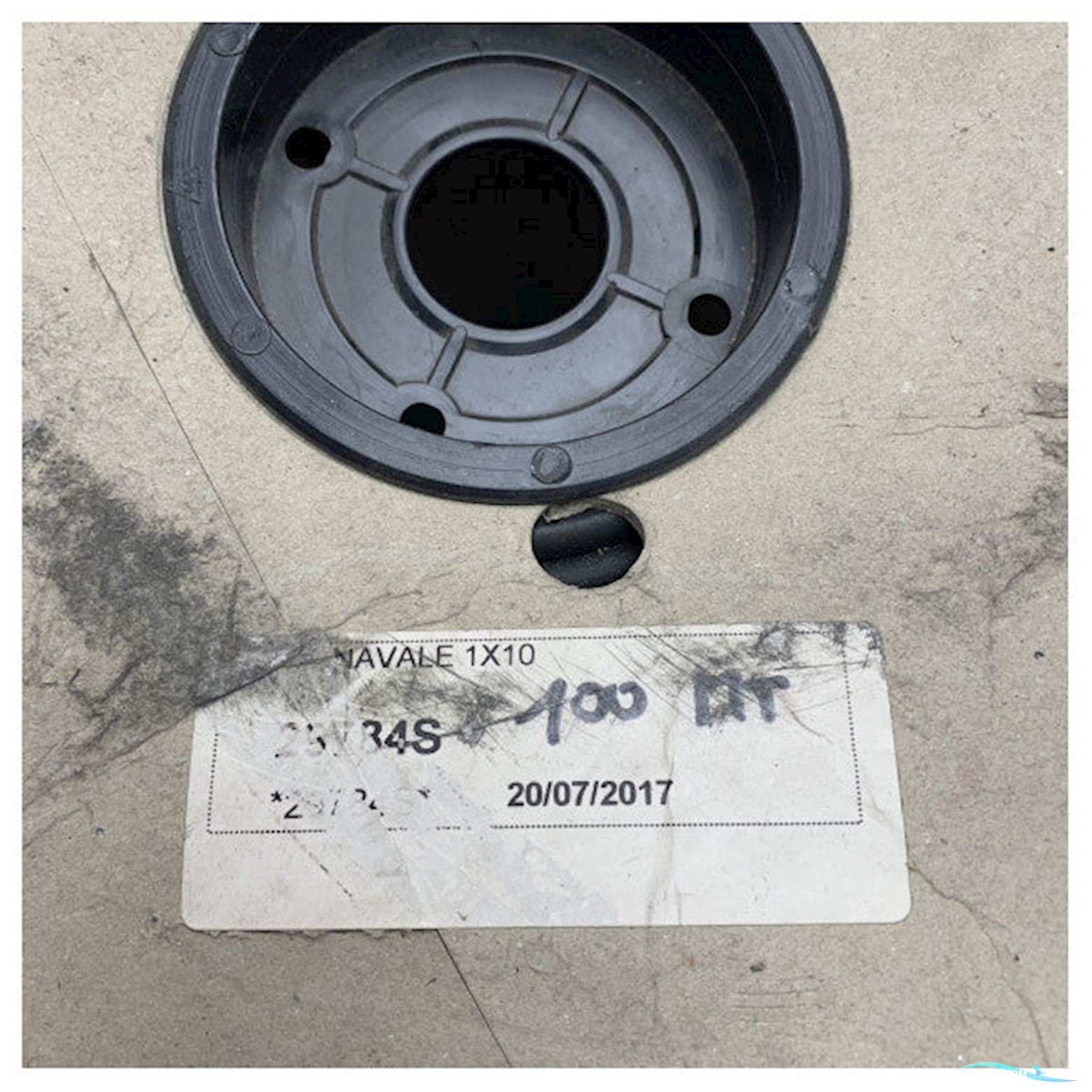 Onbekend Marine Grade Flexible Copper Cable 1x10mm?? - 100m Black Waterproof UV Resistant