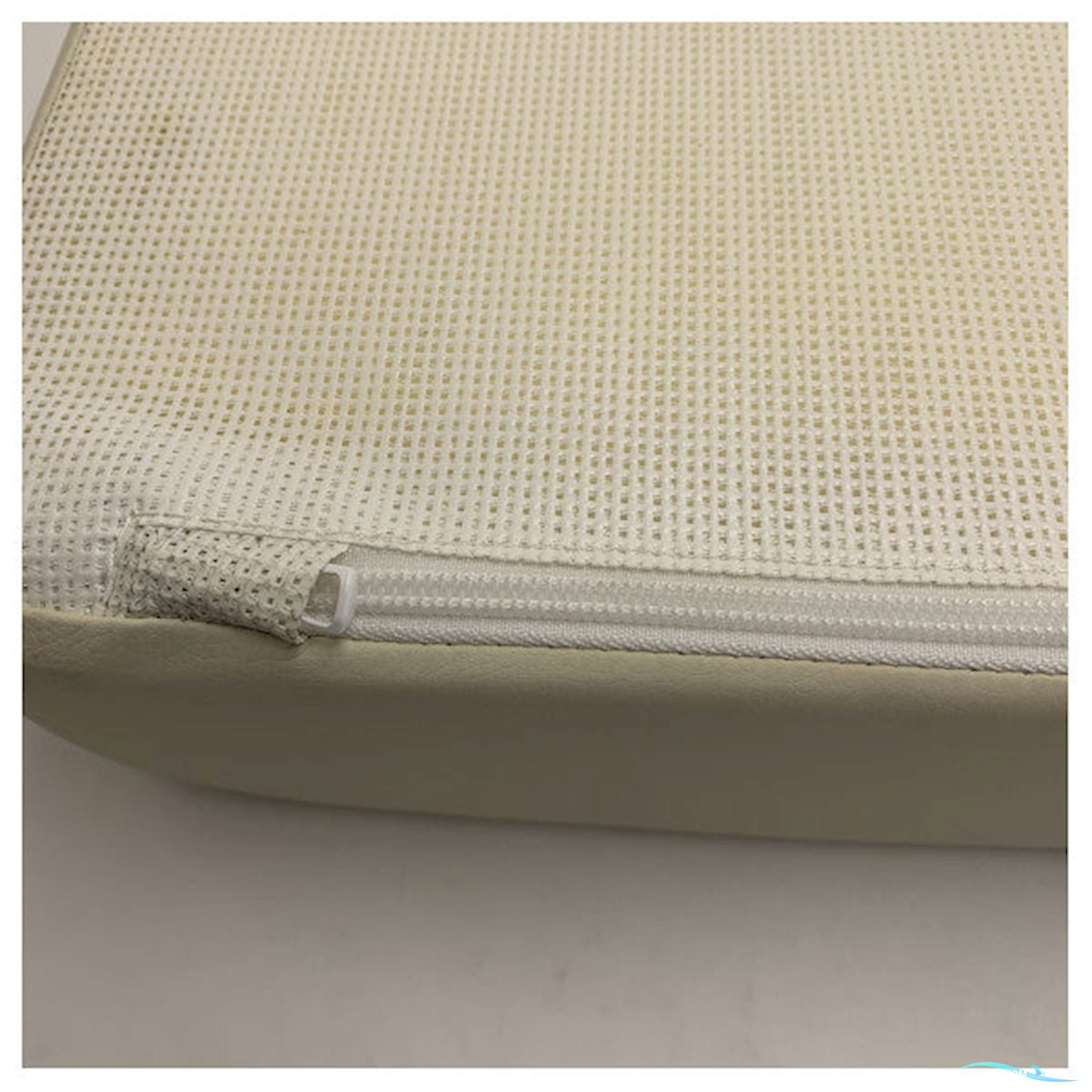 Quicksilver 855 Table Into Bed Conversion Cushion White - 2202554