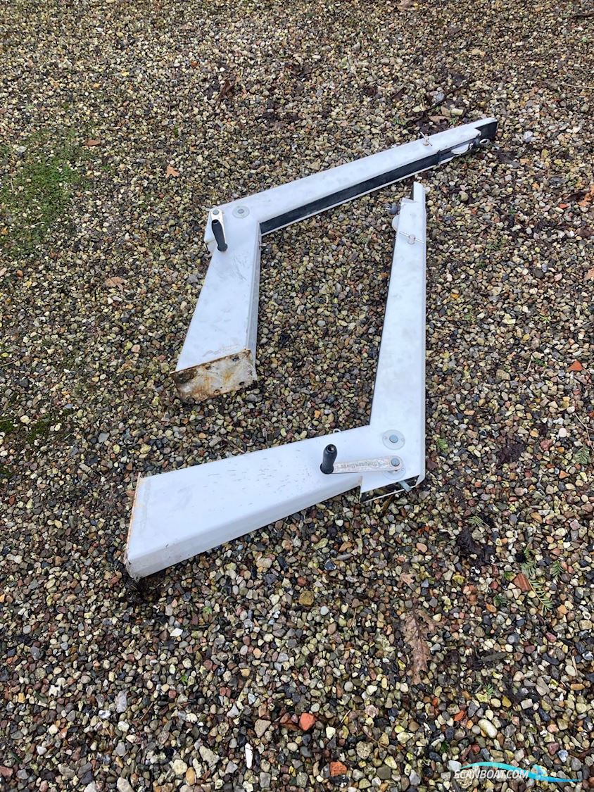 Simpson Davits Boatequipment 1990, Denmark