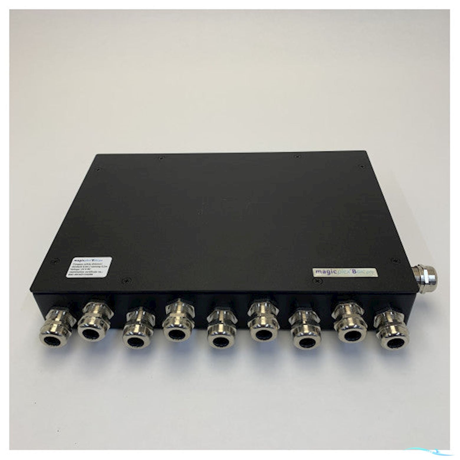 Veinland MagicPlex 8 GIC Pro 8 NMEA to Ethernet Converter Box