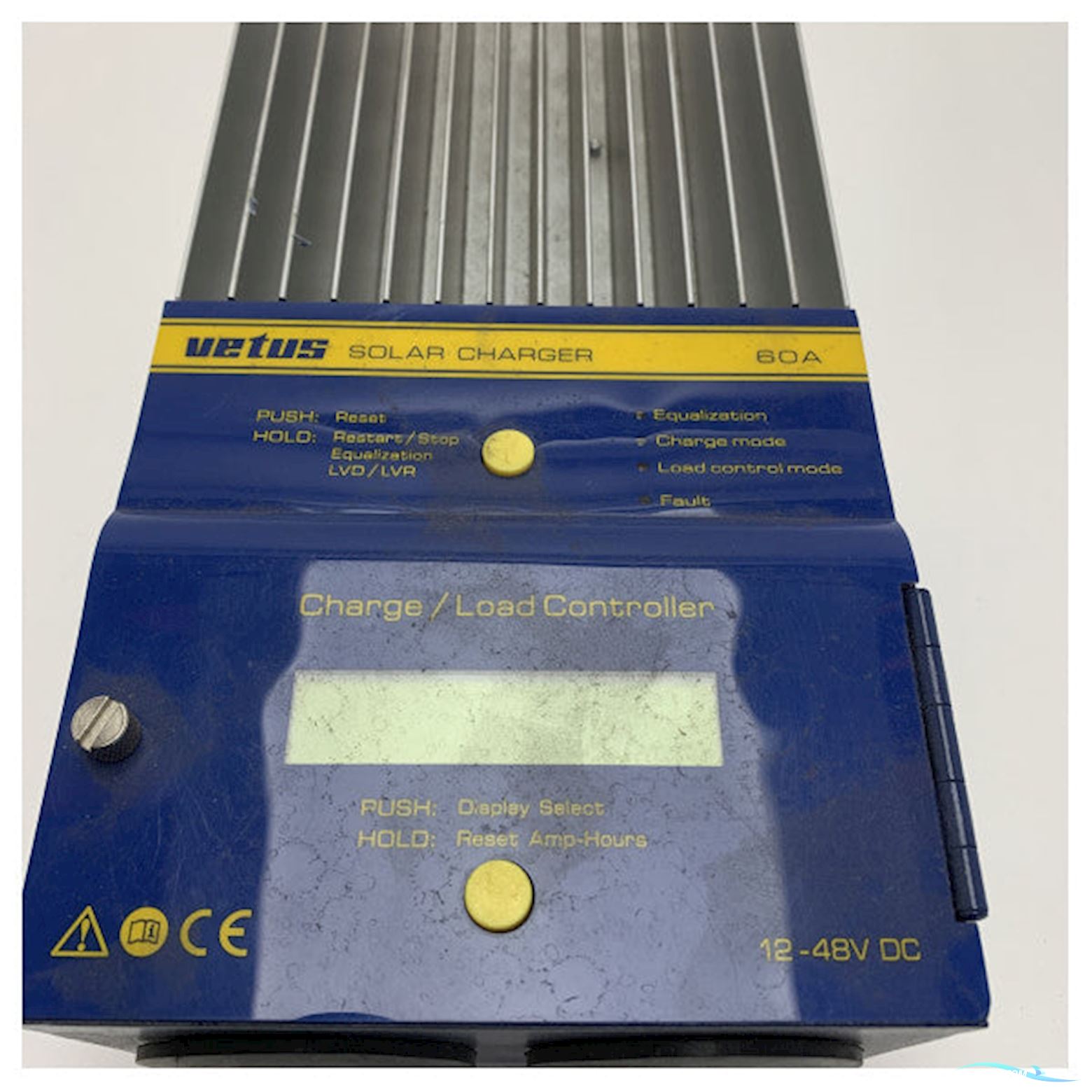 Vetus SS-60C 60A Solar Charger Load Control Unit 12 - 48V