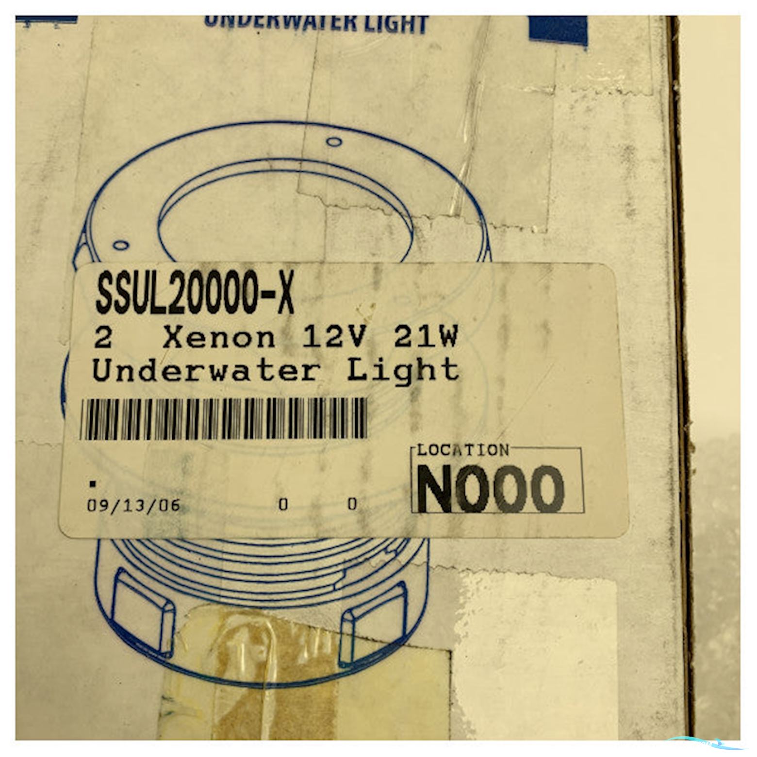 Vetus Underwater 12V 21W Xenon Hid Marine Lamp With Durable Metal Housing - Ssul2000-X