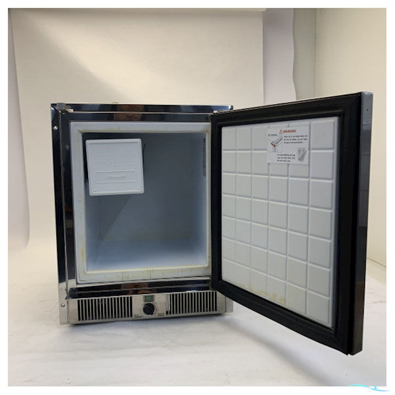 Vitrifrigo IM XTP Build-In Stainless Steel Marine Ice Maker 230V - F2830012402S