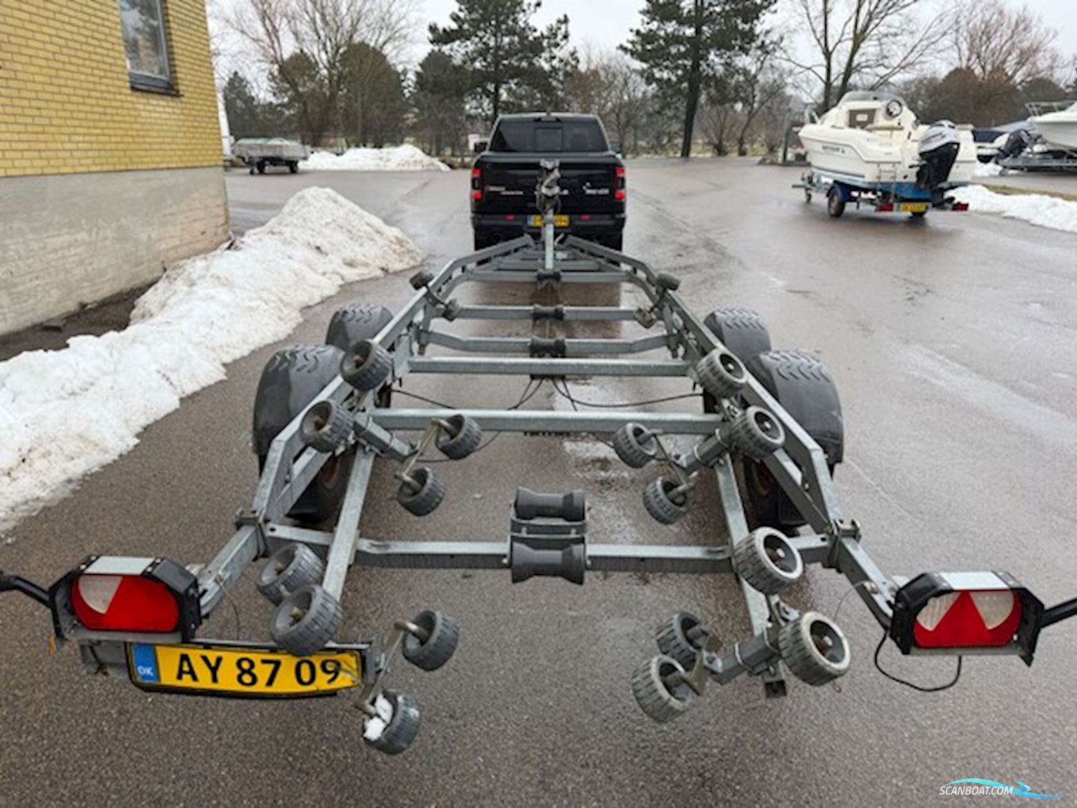 242500TB SR - 2500KG Premium Bådtrailer m/ SUPERRULLER