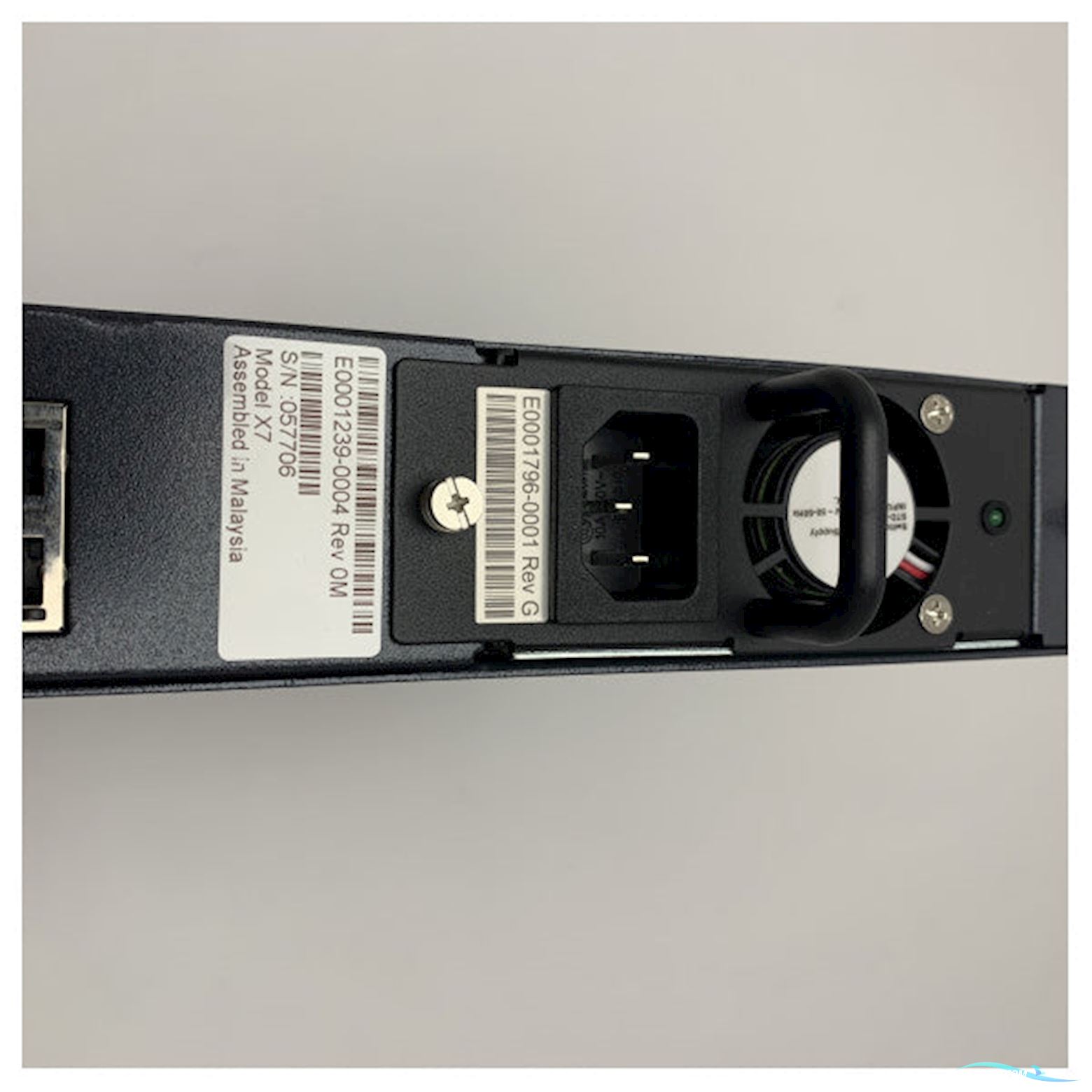 iDirect X7 Series Satellite Router - Modem K0000103-0013