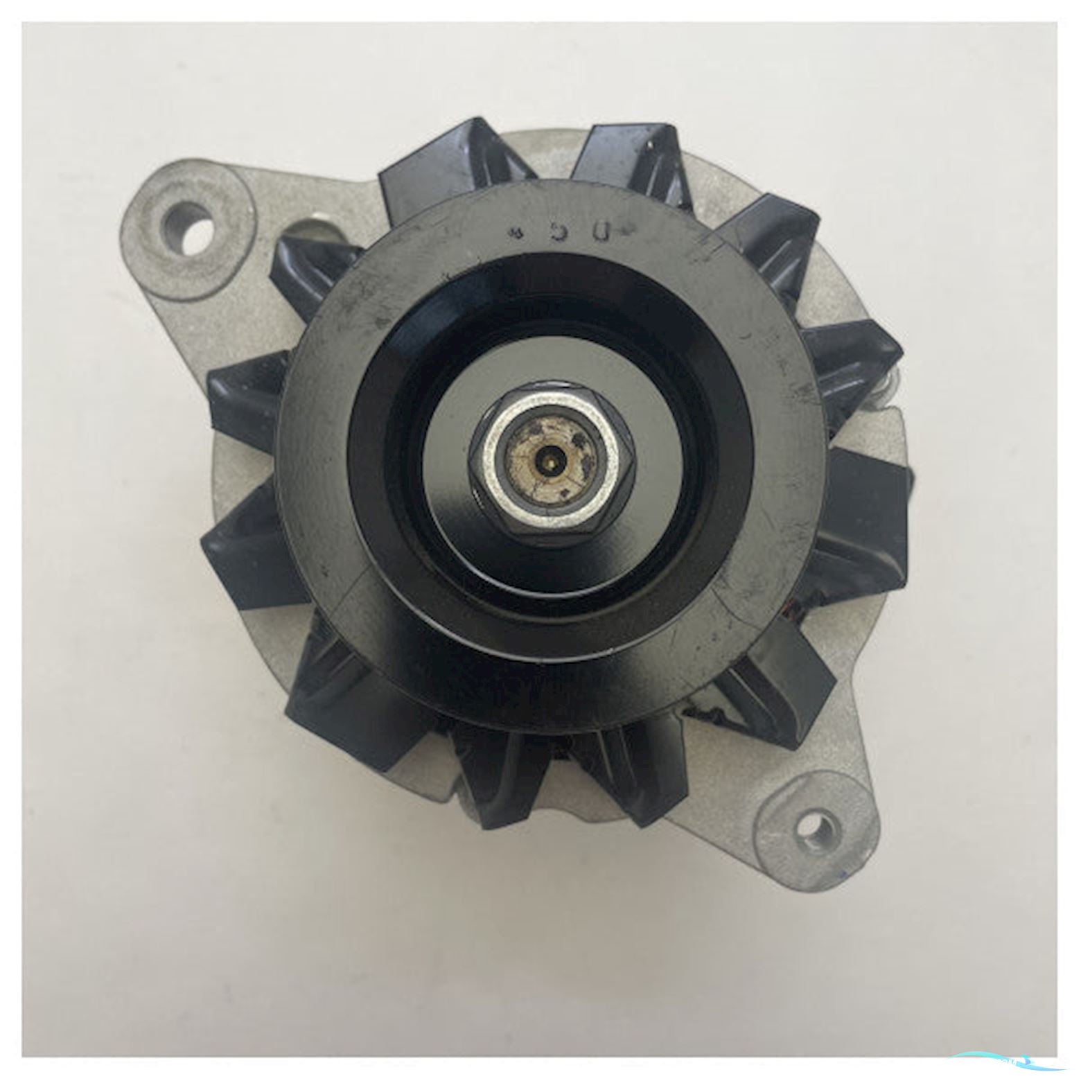 Onbekend Valeo 12V 65A Marine Alternator For Reliable Boat Power Supply - AC165531