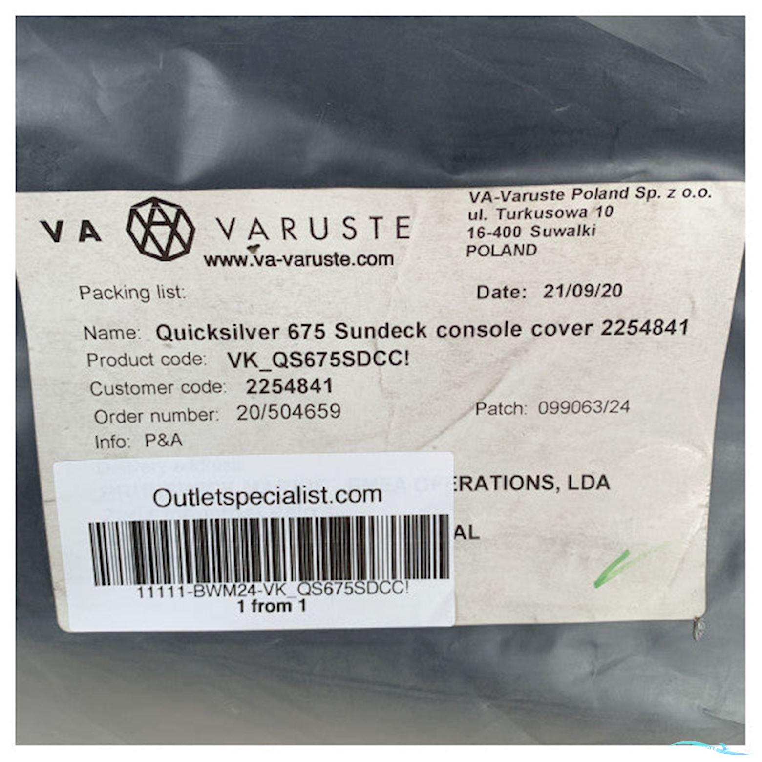 Quicksilver Activ 675 Sundeck Sunbrella Consolve Cover Black - VK_QS675Sdcc!