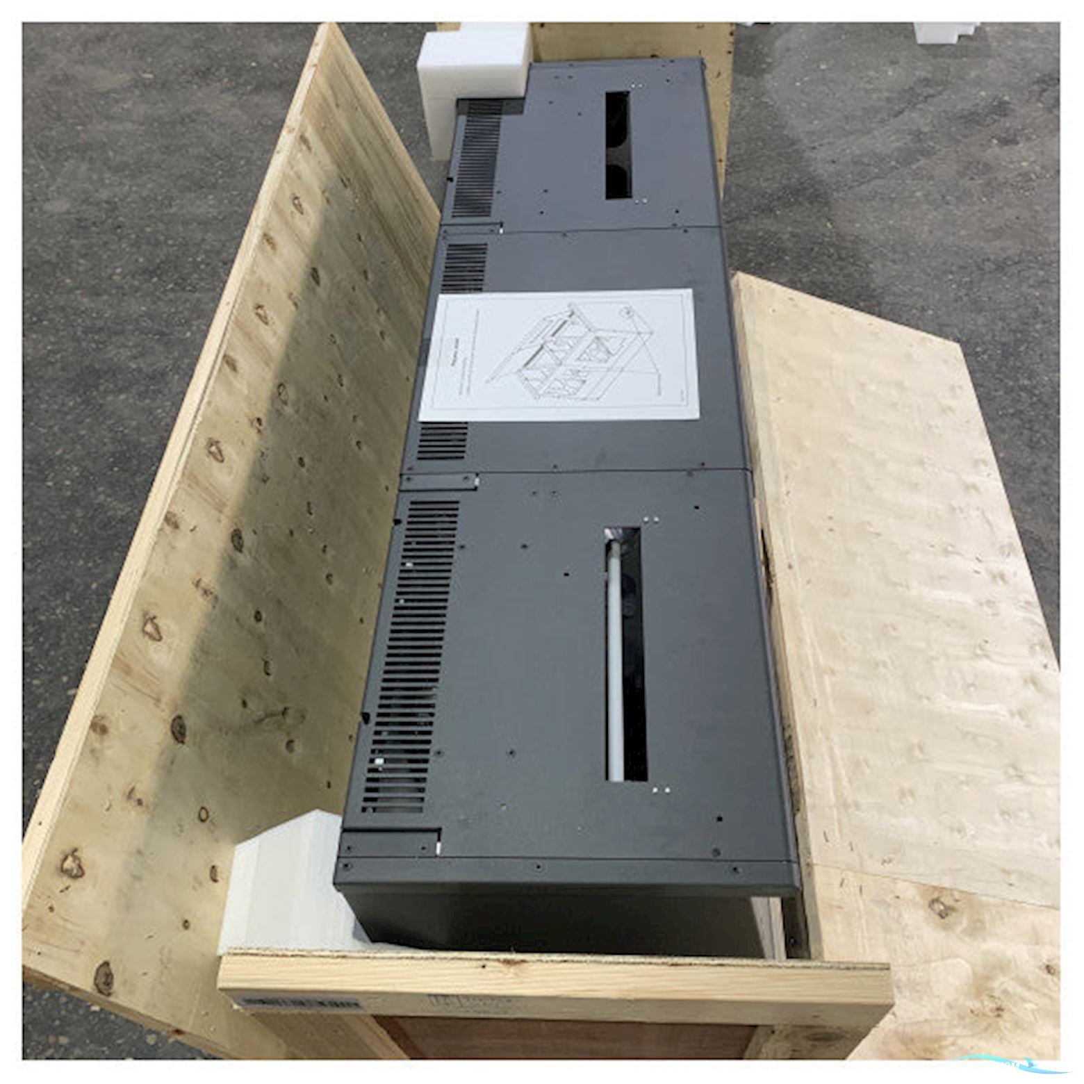 Sailor Cobham 406333D-2000 6333D A3 GMDSS Console