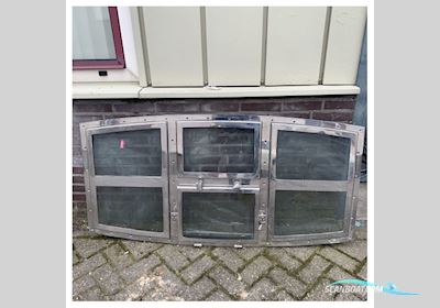 Trend Marine stainless steel opening porthole - 1490 x 760 mm Bootaccessoires 0, The Netherlands