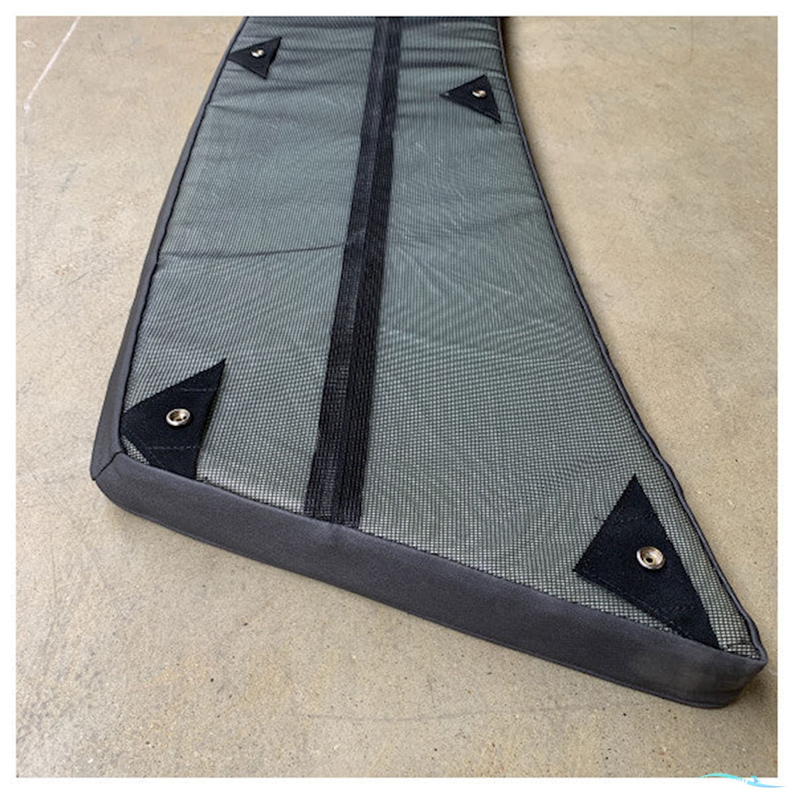 Uttern S64 Grey Cockpit Bench Seat Cushion - 2079254